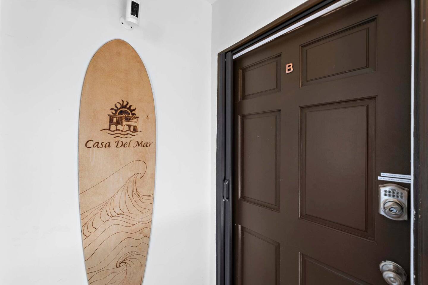 Key pad lock to enable flexible late check-ins