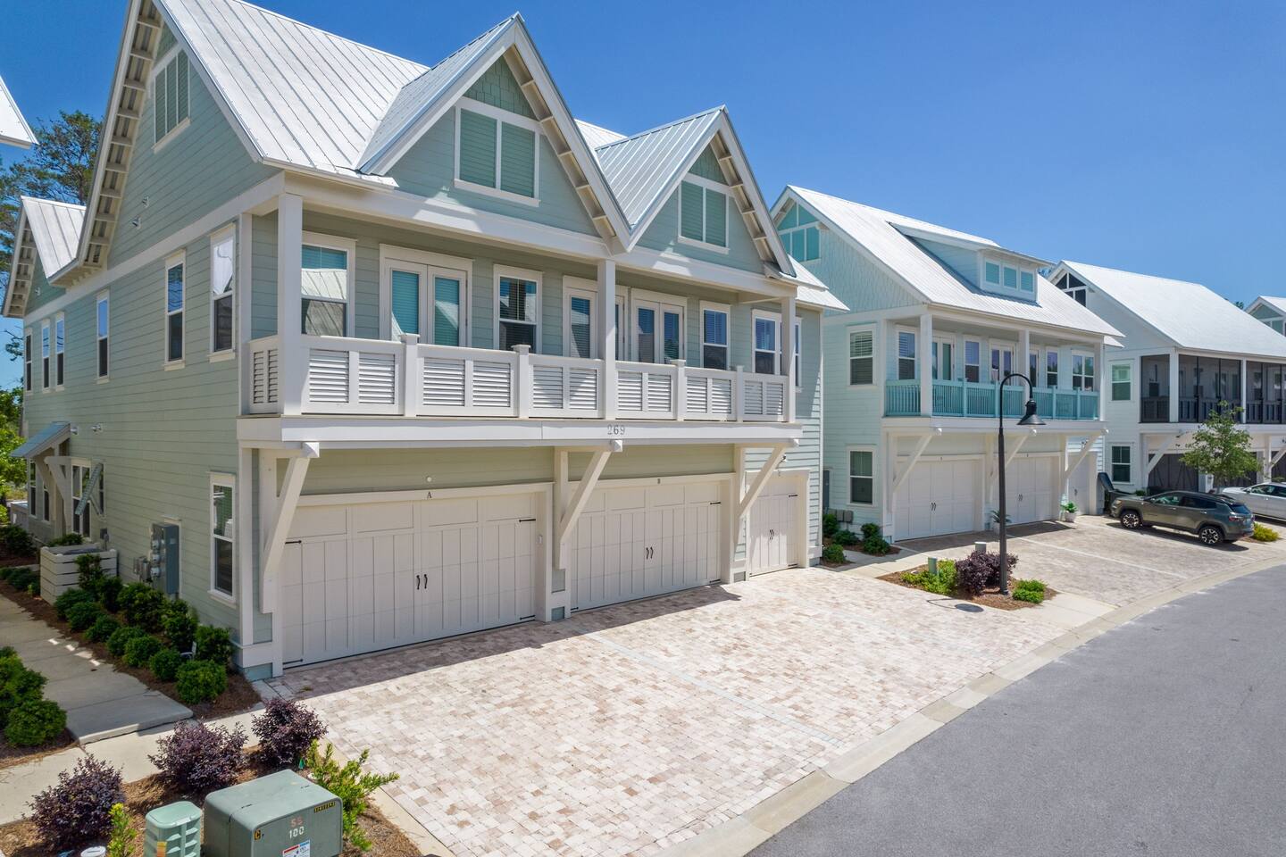 Front view of Townhouse