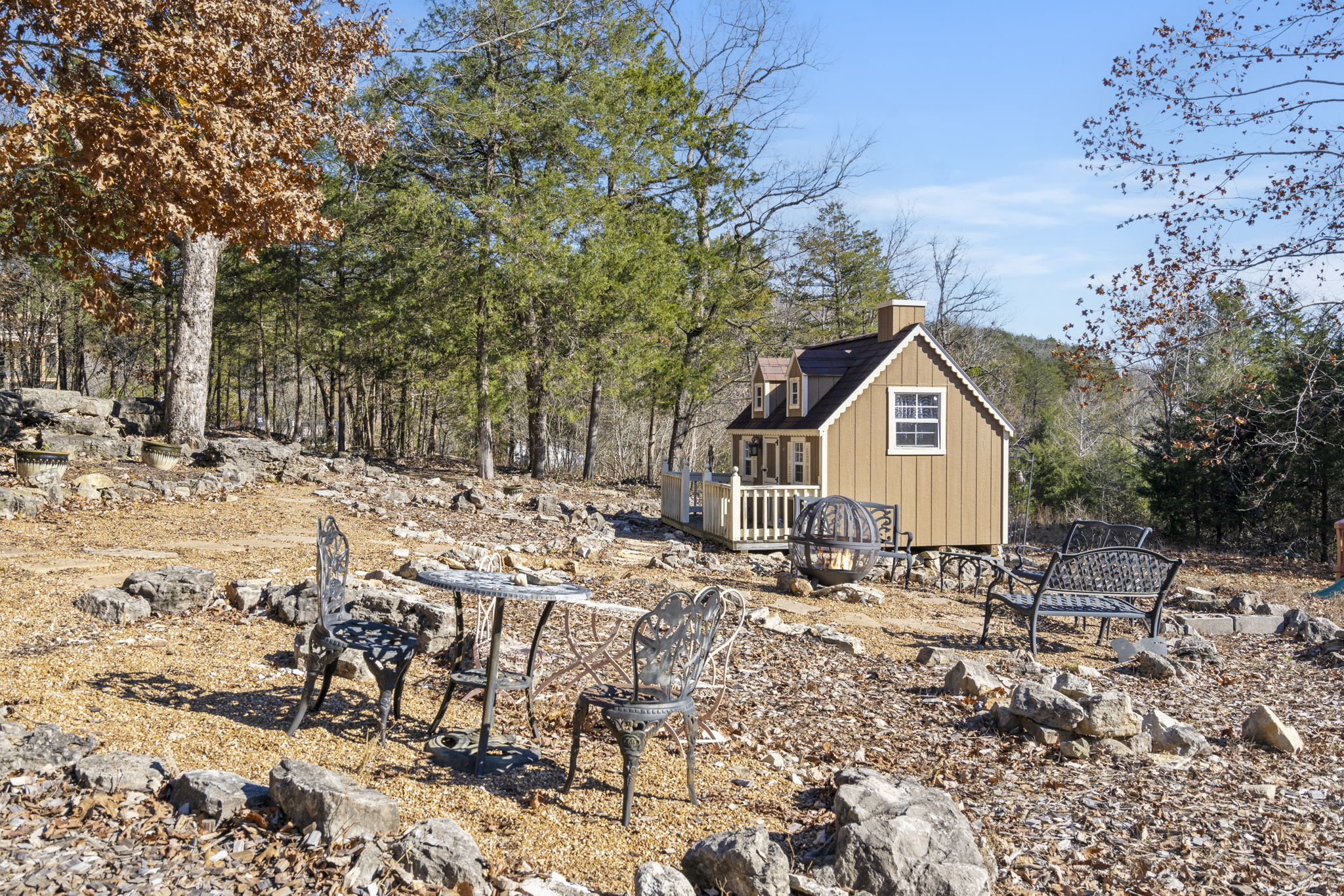 Stroll while the kids play in the playhouse