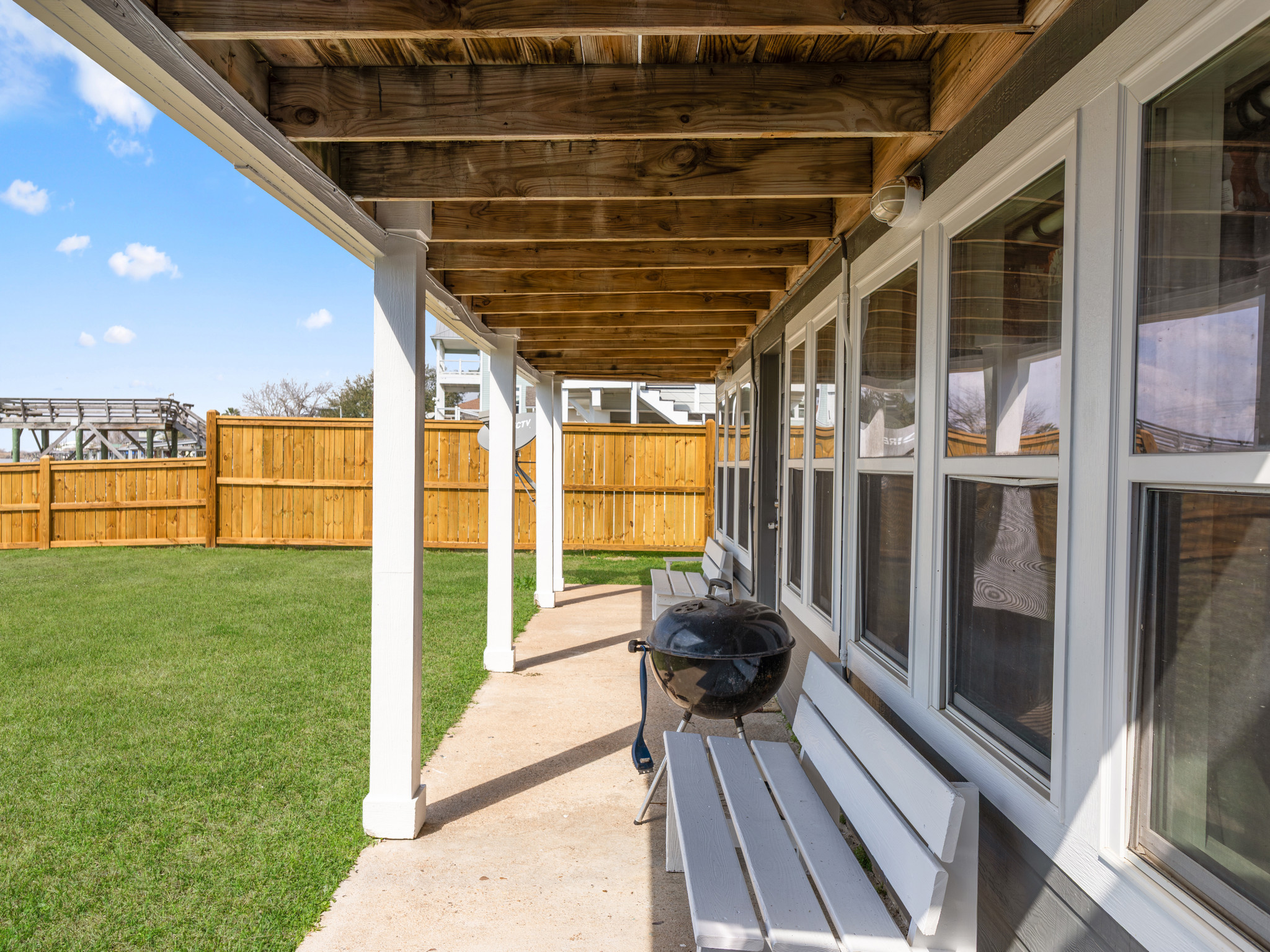 Ground level porch