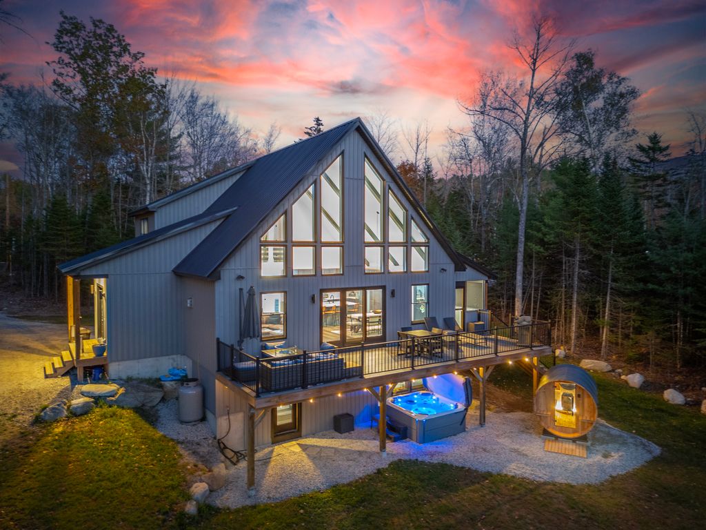 Welcome to Sunday Basecamp! Where luxury and fun meet up! 