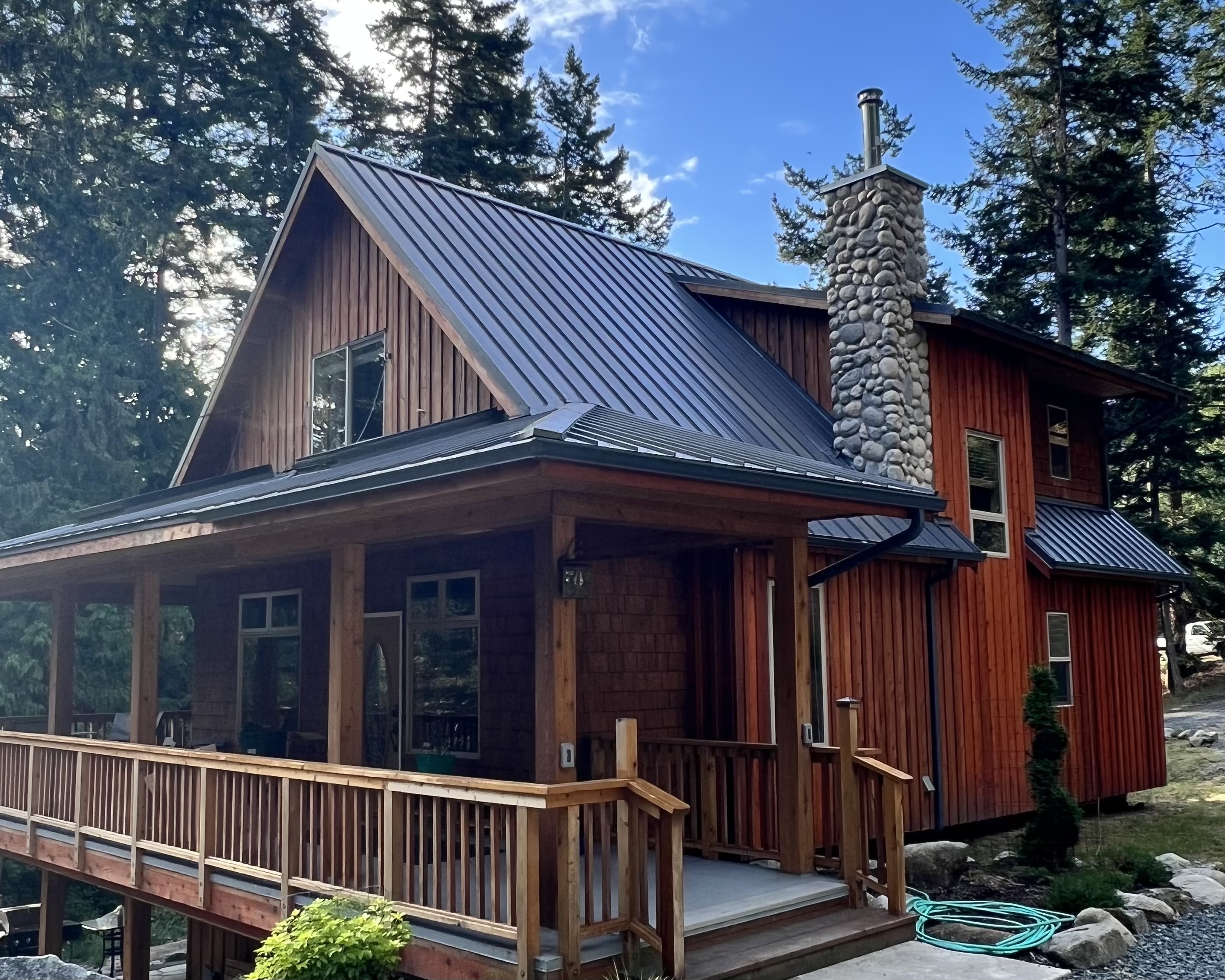 Beautiful Meadow Lodge located at the end of its own private drive.  Forest views surround this house and can be enjoyed on large wraparound deck.