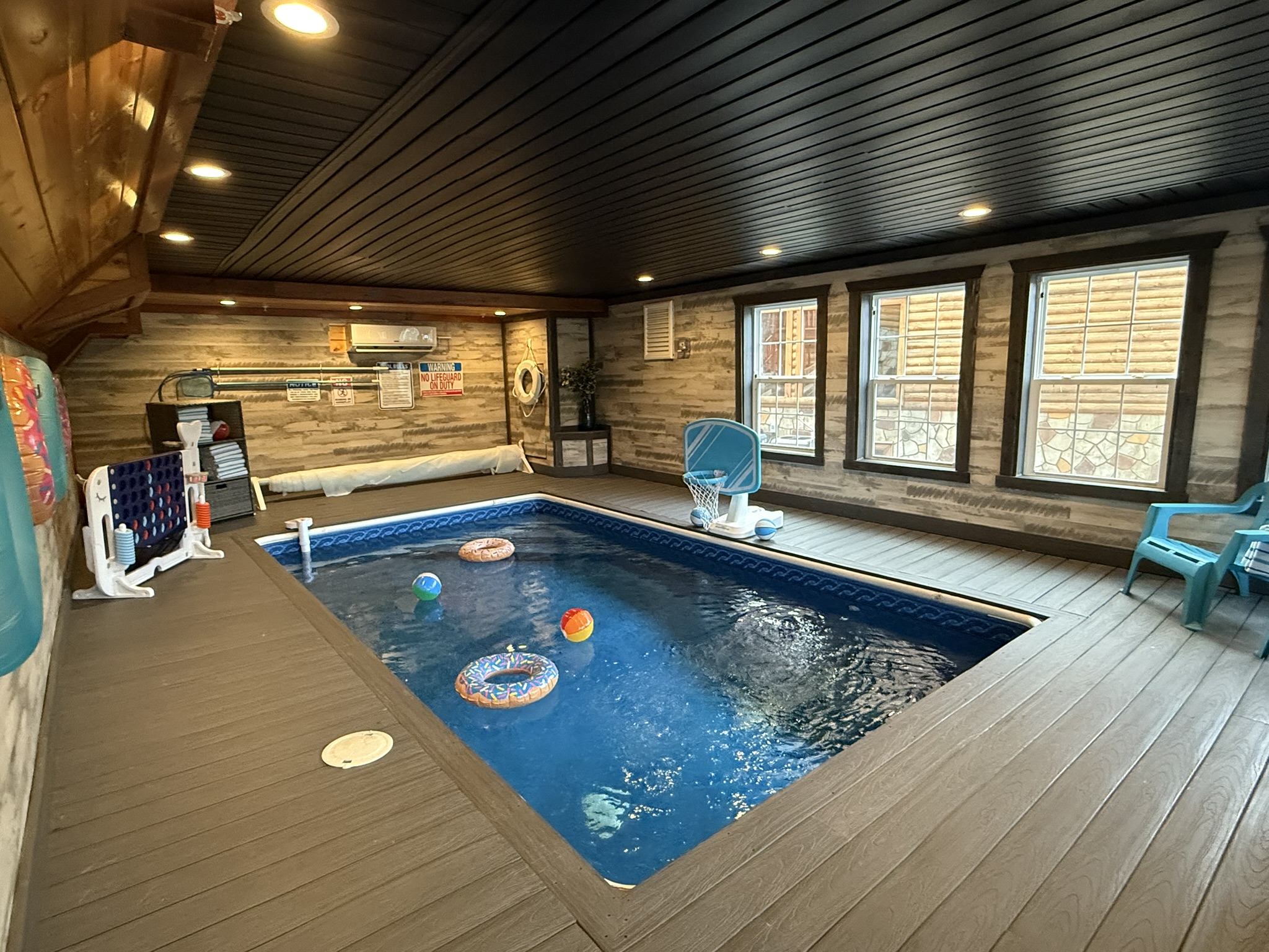 Spacious and family-friendly, our large 18′ x 10′ indoor pool gives everyone room to play, float, and enjoy splish-splash fun throughout your stay