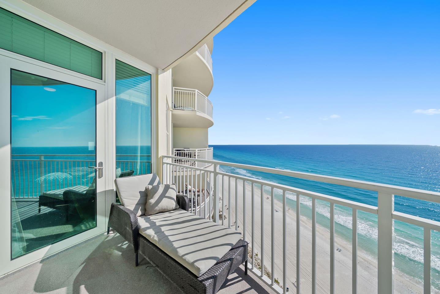 Balcony with stunning beach views you can only get from high up!