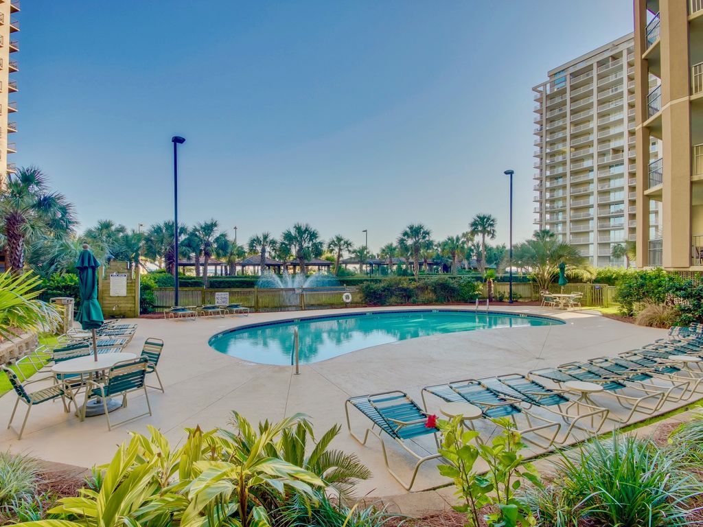 Royale Palms private owner's pool