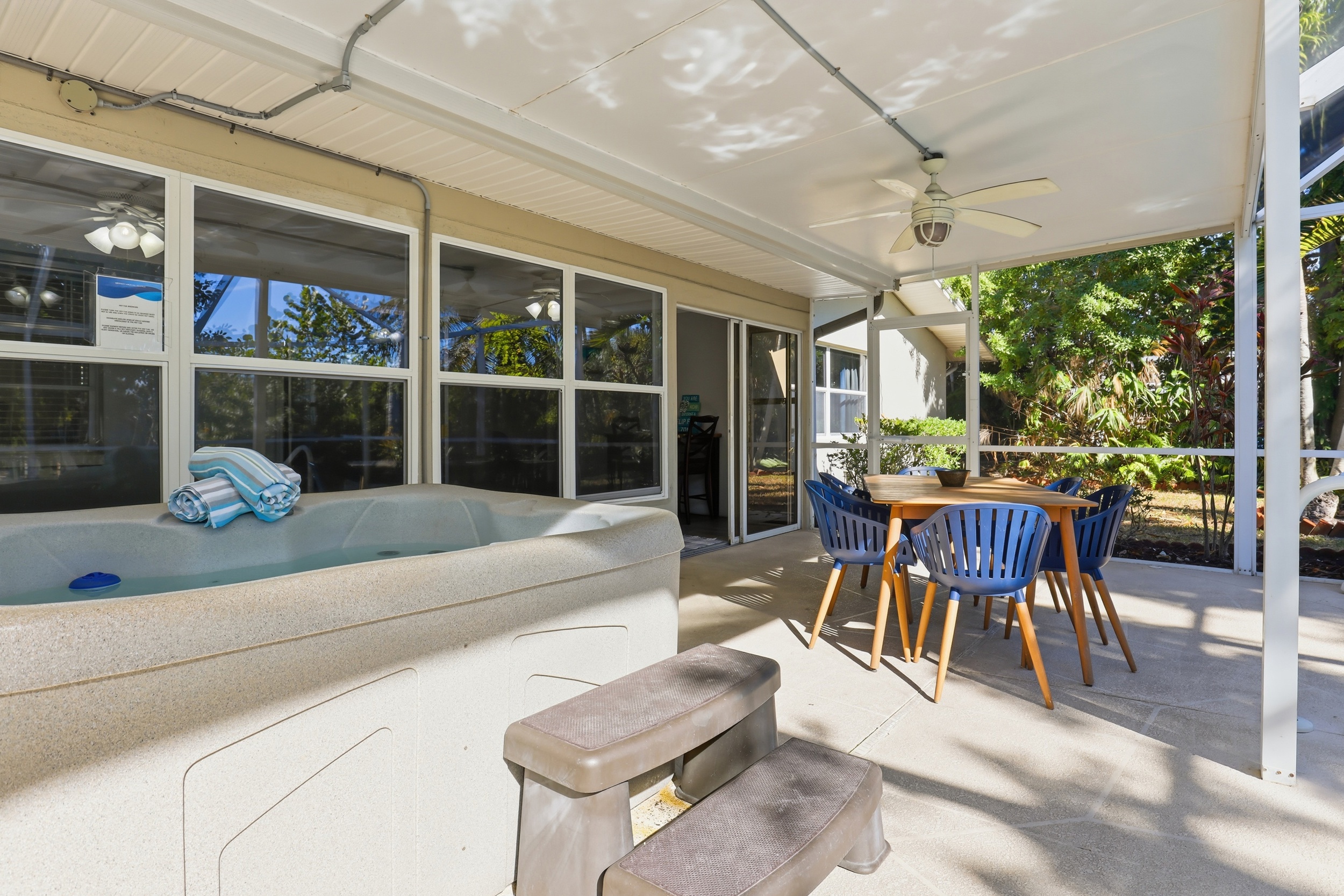 Hot tub and dining area.