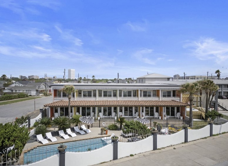 bdc7250fc7754a82ac3f4e9e380eb323 | Beachhouse | Texas | TX | Vacation Homes | Galveston | Crystal Beach | Kokomo | Breezy Days | Beachfront Elegance | Sunrise Serenity | Southern Sands Property Management, LLC