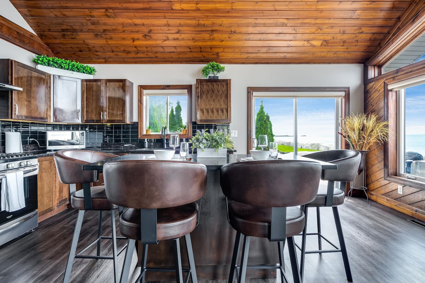 Kitchen with Dining Island