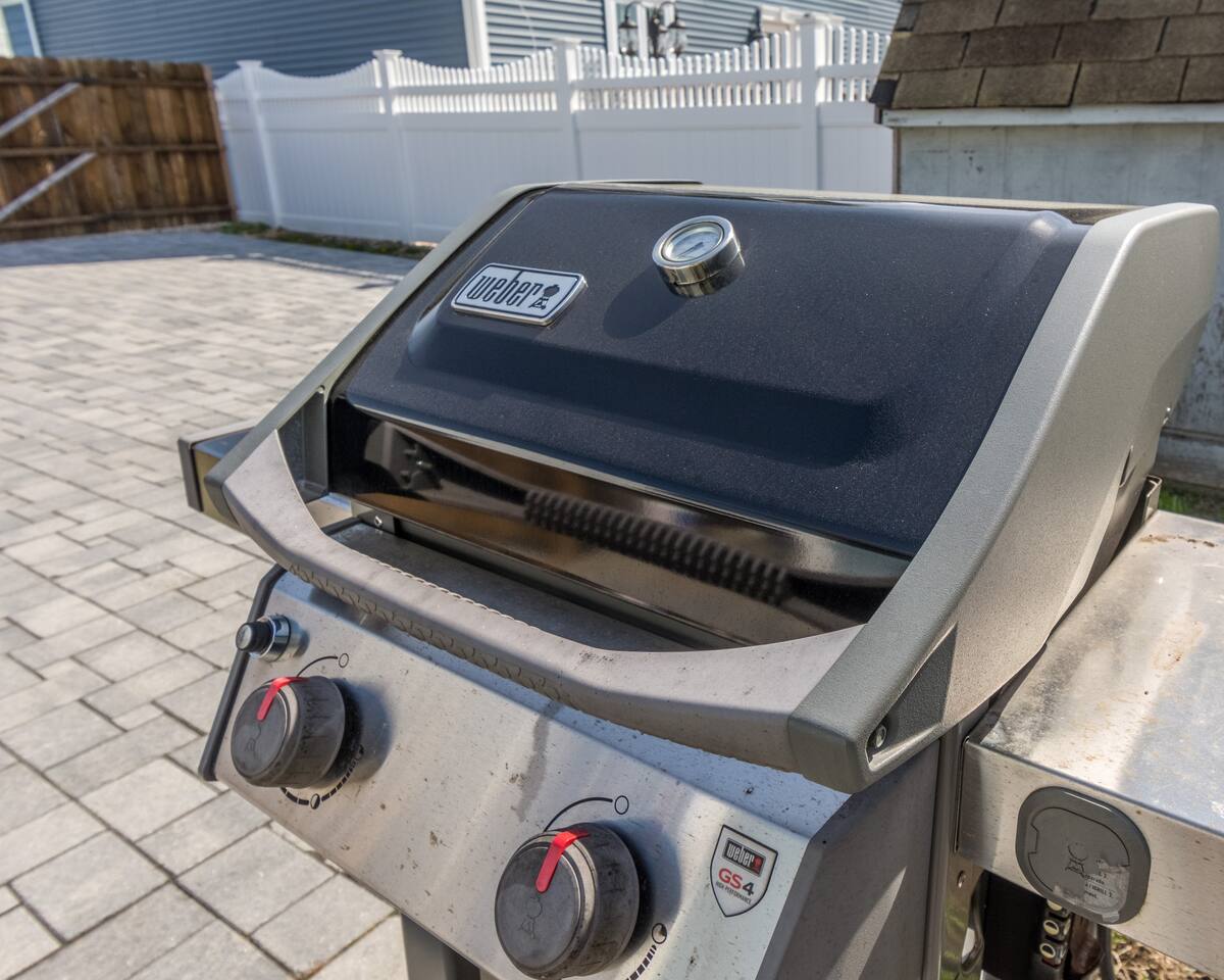 Grill & Chill: Savor alfresco dining and evening fireside chats with our propane gas grill and firepit. #BelmarBeachBumBBQ