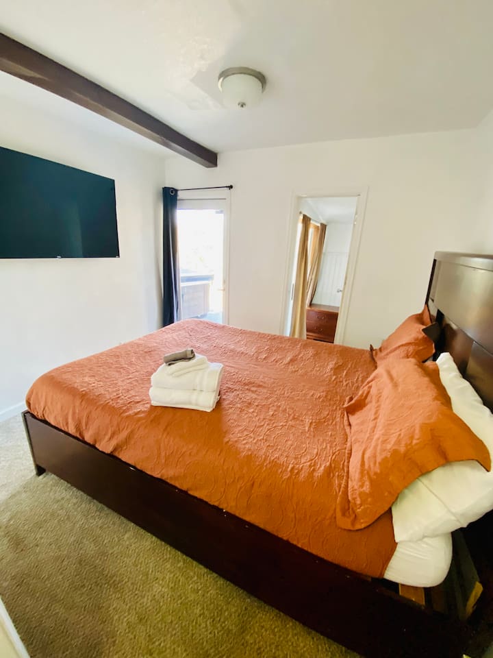 Bedroom 8, patio access, attached bathroom