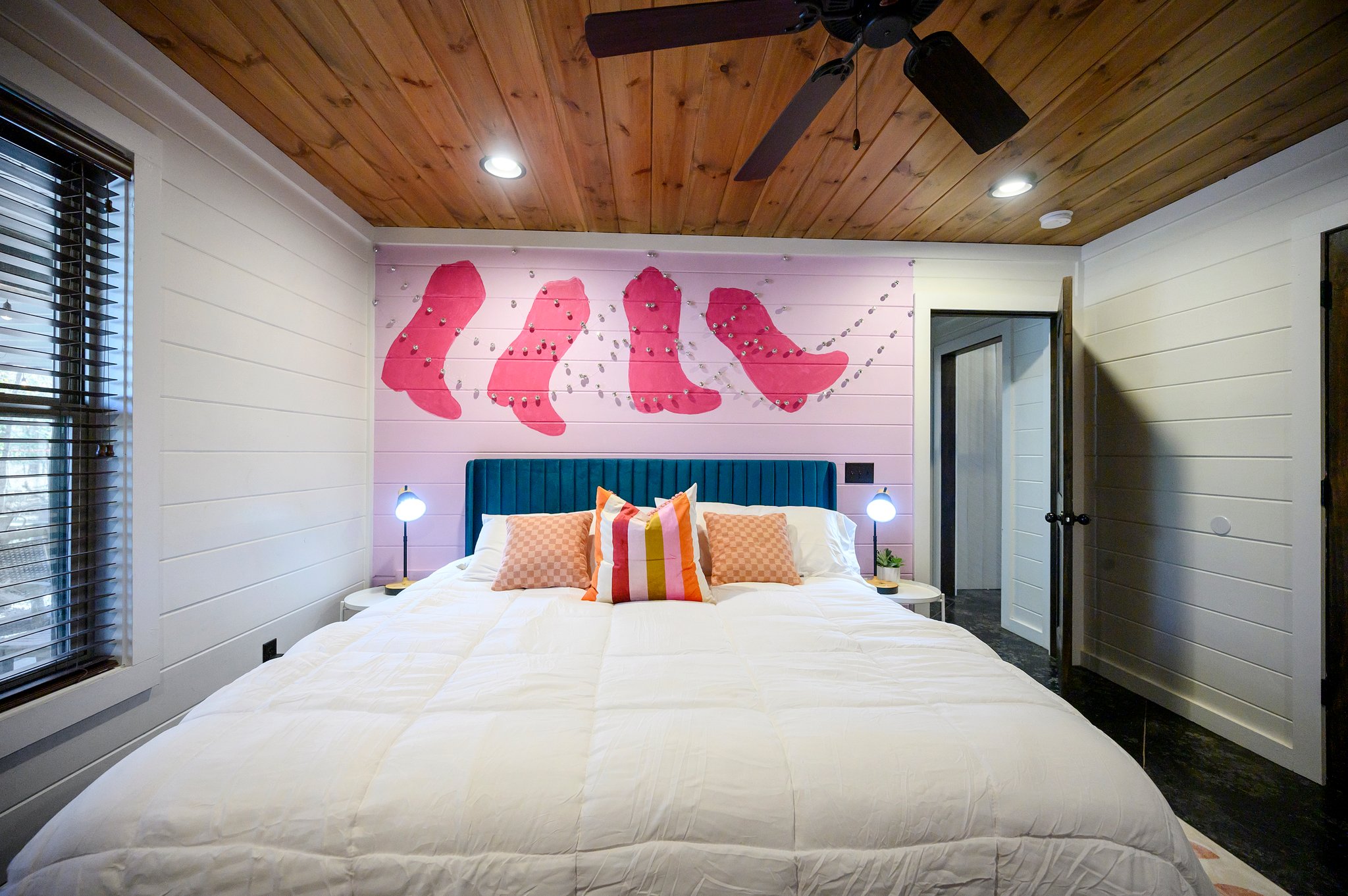 Sleep soundly in the spacious king bed with fresh, clean, and comfy bedding!