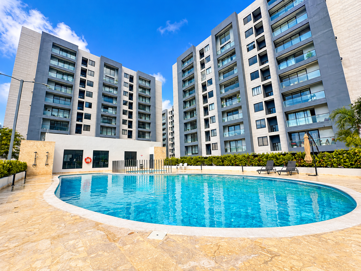 Soak up the Santiago sunshine and unwind by the community pool. ☀️💦 Please note: No lifeguard on duty.