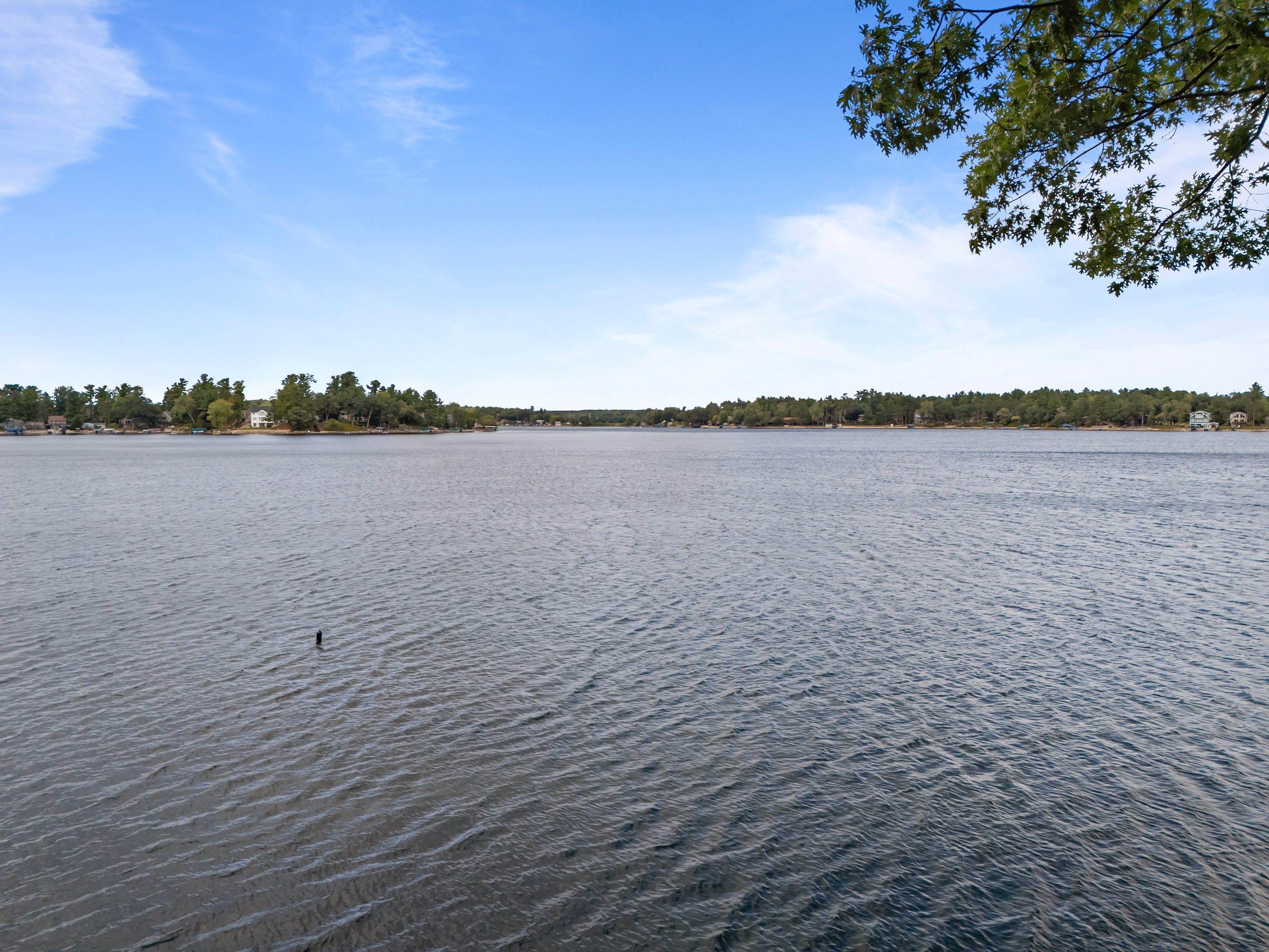 Enjoy all the fun of full-rec Silver Lake—perfect for boating, swimming, and endless lake activities