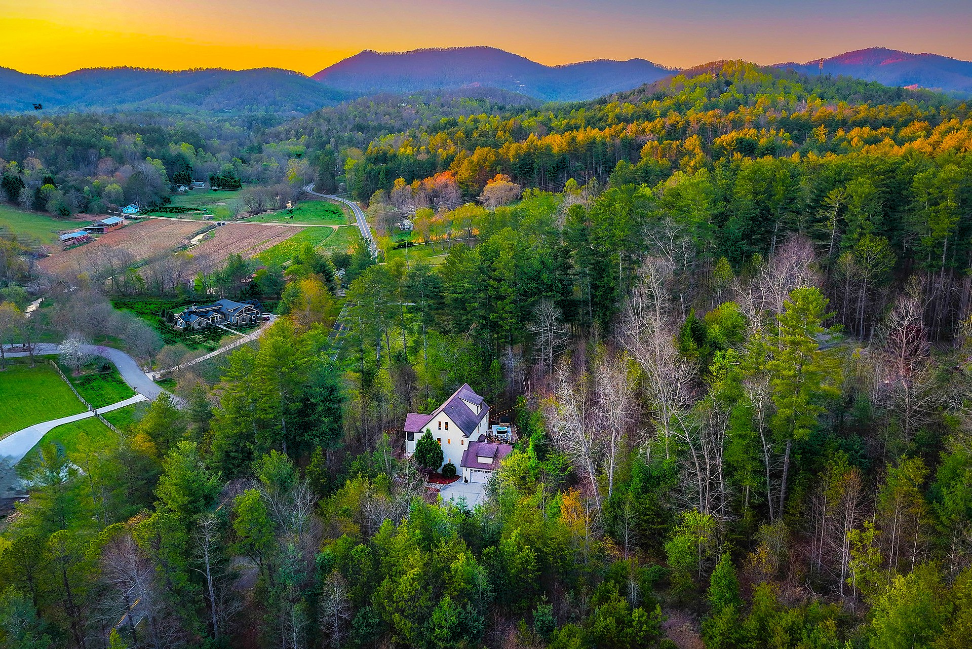 Private, wooded setting just 15 minutes from Asheville - close to everything, but tucked away for a true mountain escape