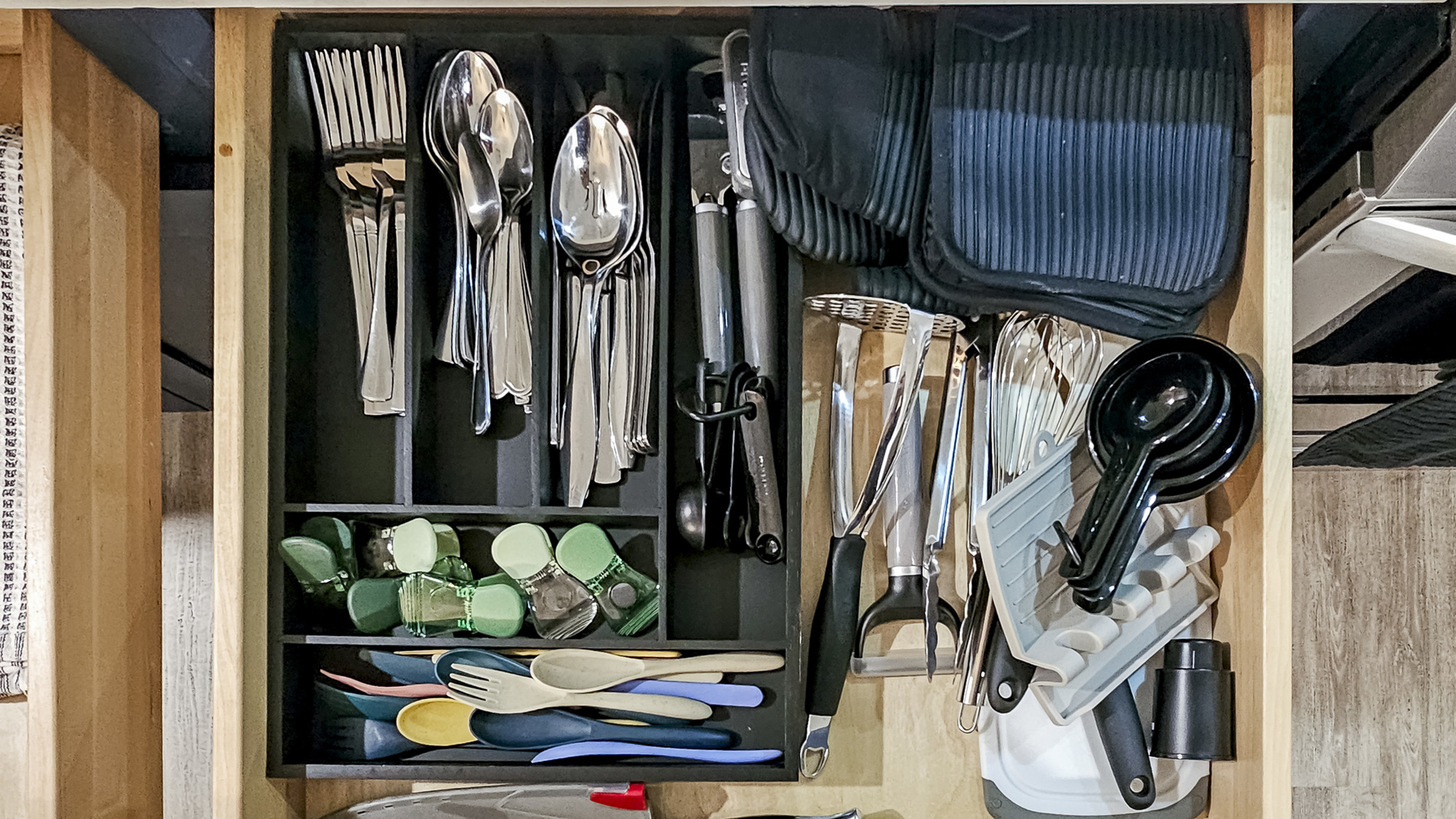 Well-stocked utensils and gadgets for your culinary adventures in Austin!
