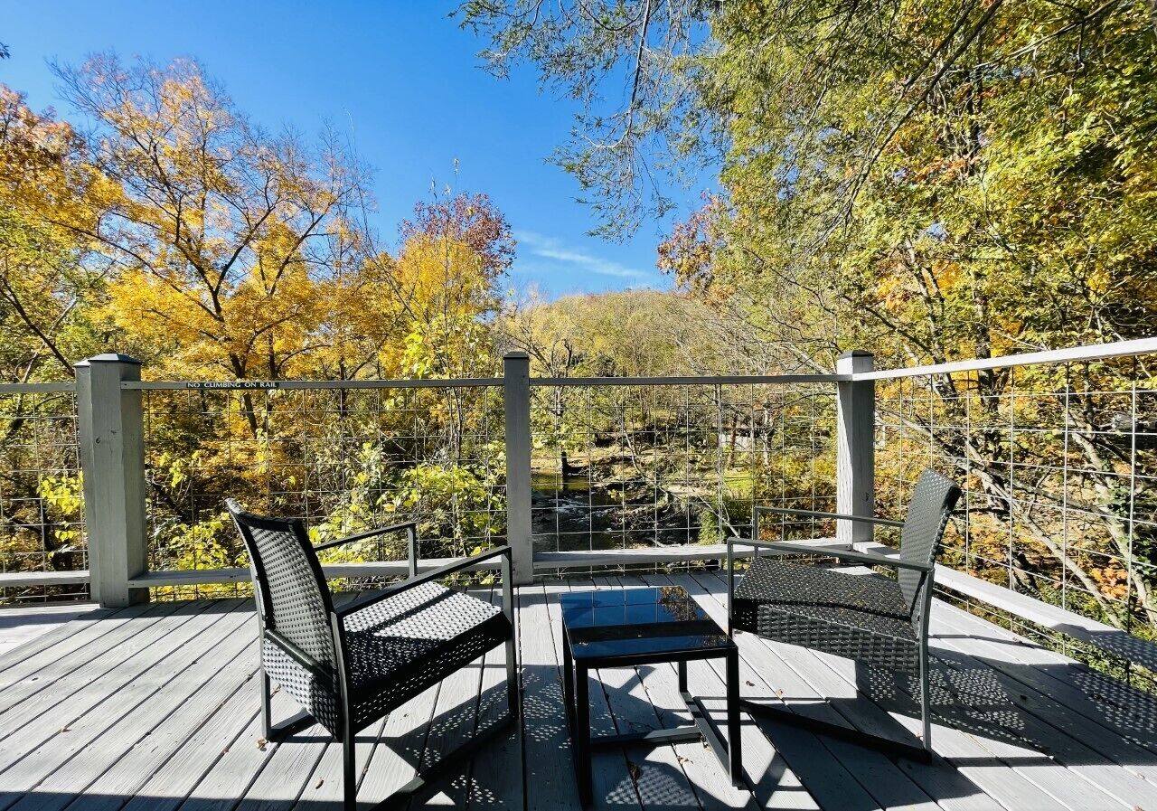 Deck Seating and Fall View