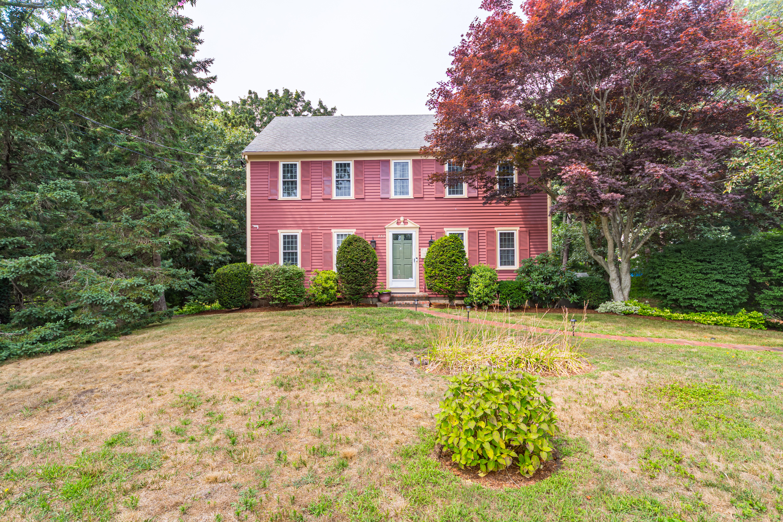 Begin your Cape Cod stay at Captain’s Rest.