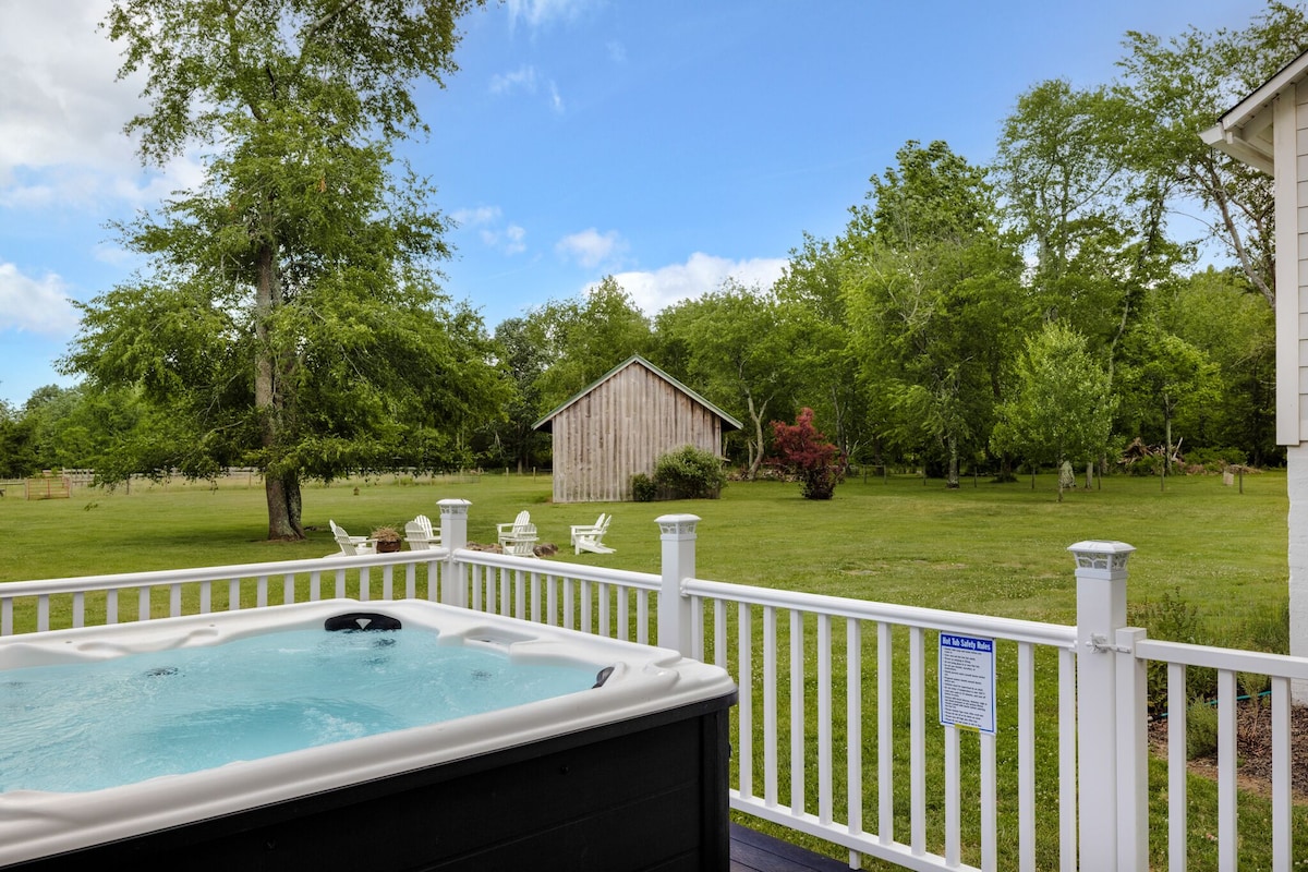 Relax in the brand new tub after a whole day outdoors