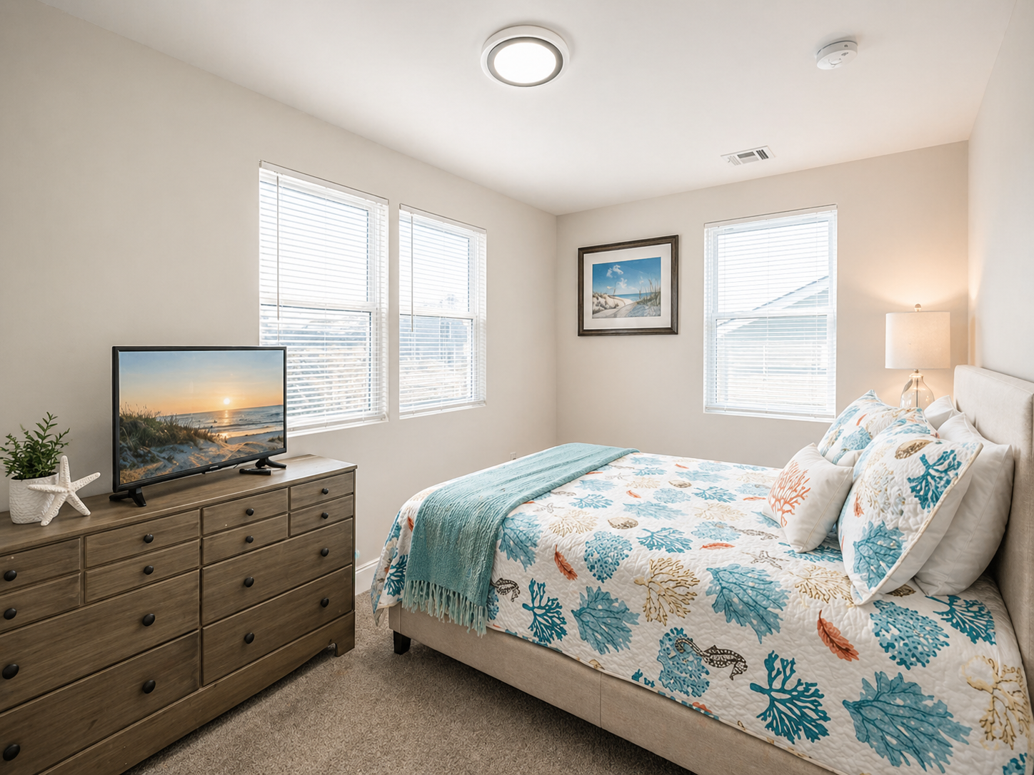 Queen bedroom