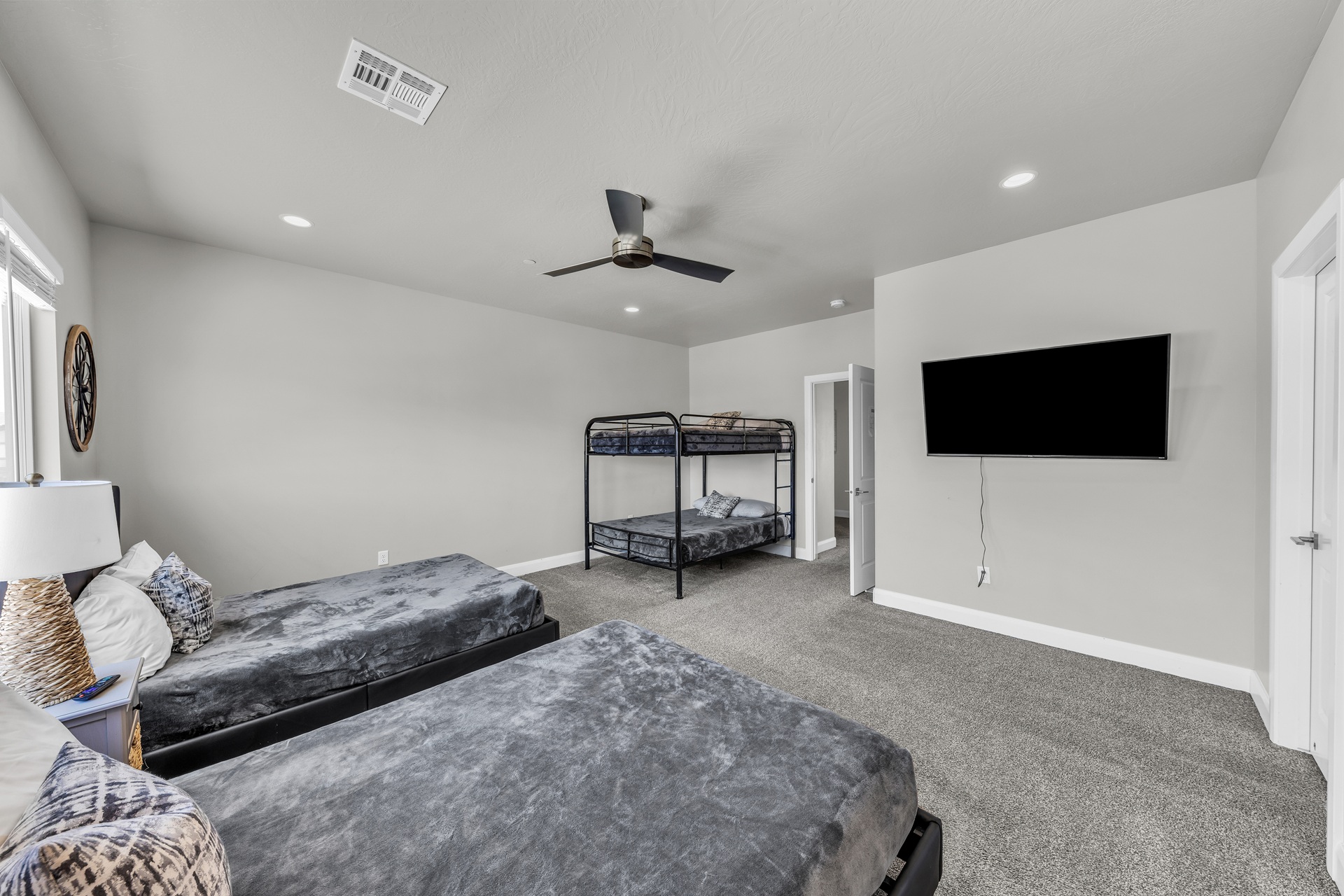Spacious bunk room + twins