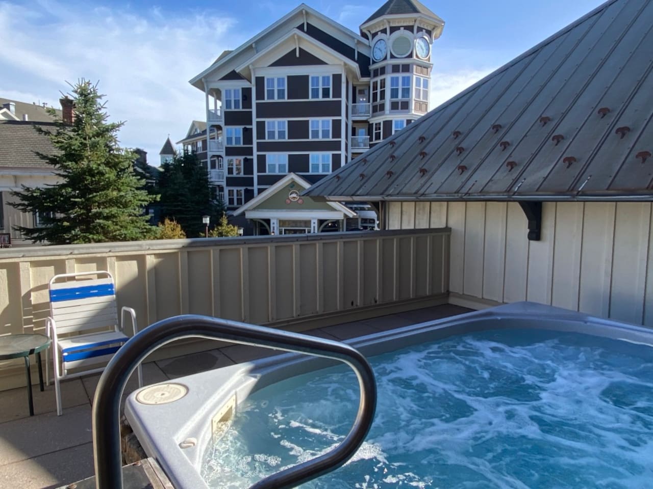 Highland House hot tub one floor up