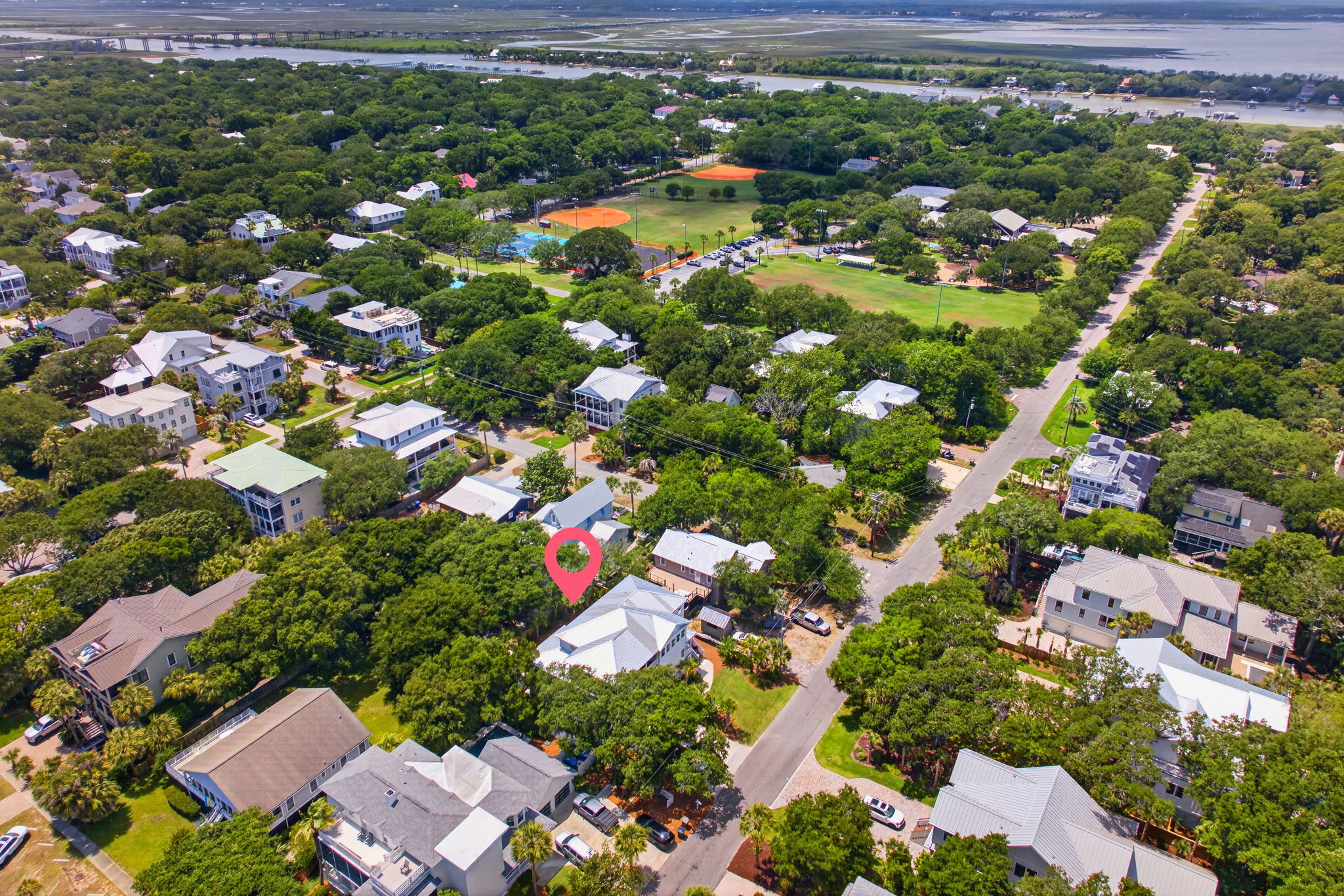 proximity to IOP Rec center, 5 minute walk  | Palms Paradise | 3 29th Ave Isle of Palms, SC | IOP Escapes