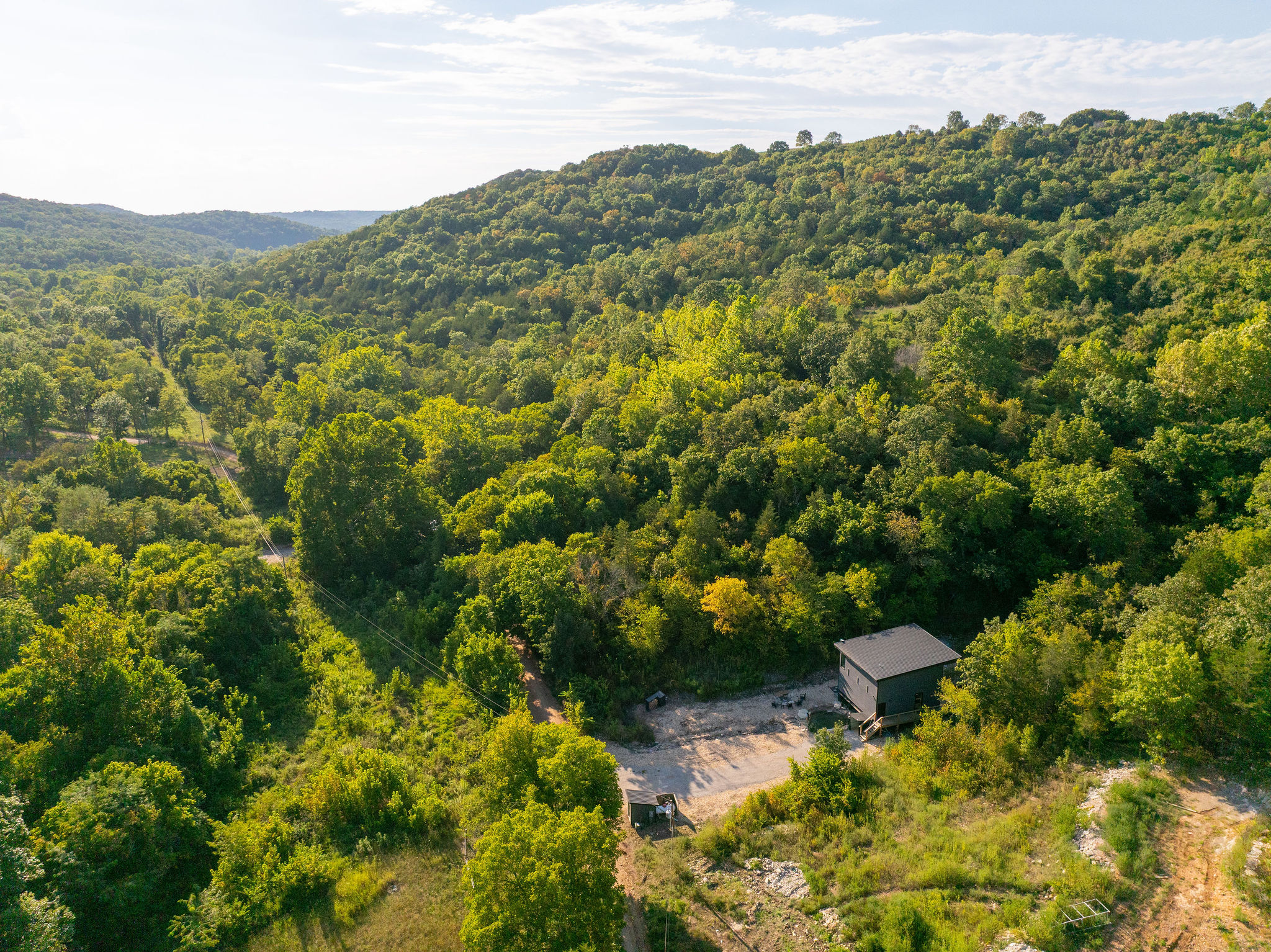 Tucked into the Ozark hills, Echo Creek offers a wooded retreat near Table Rock Lake and Branson.