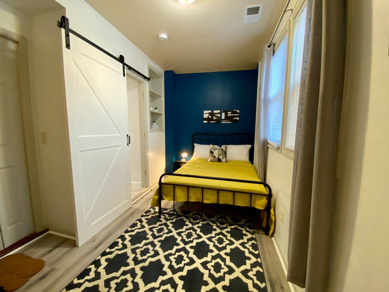 wide angle shot of the bedroom.  the work station is right behind me. 