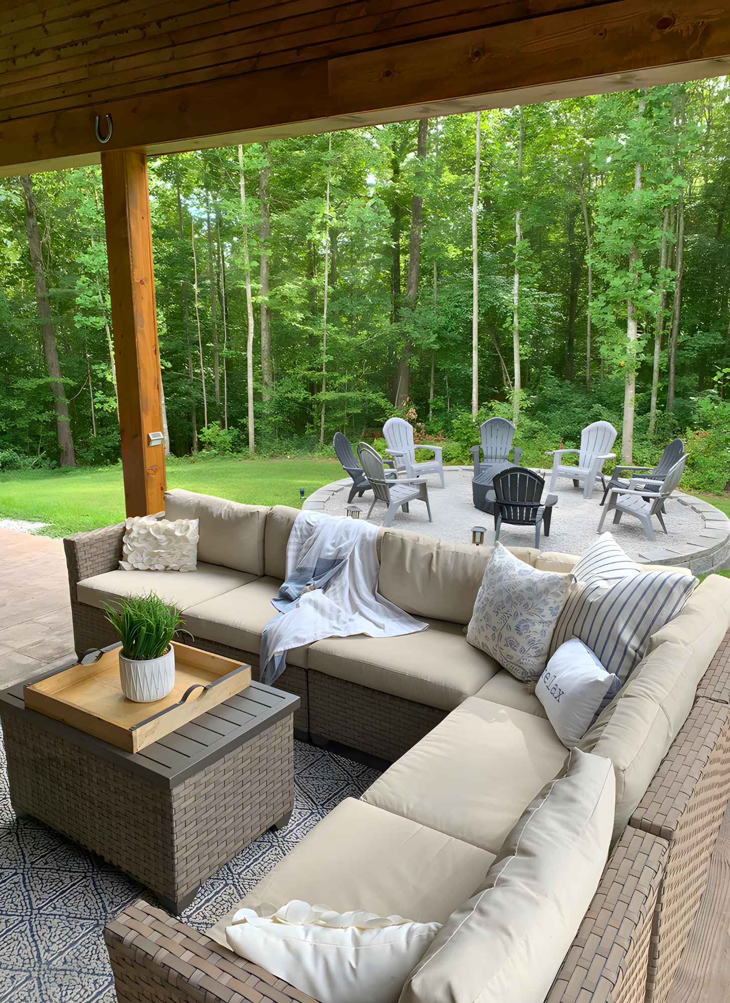 There are plenty of outdoor seating areas for guests to sip morning coffee or enjoy a happy hour drink as the sun goes down.