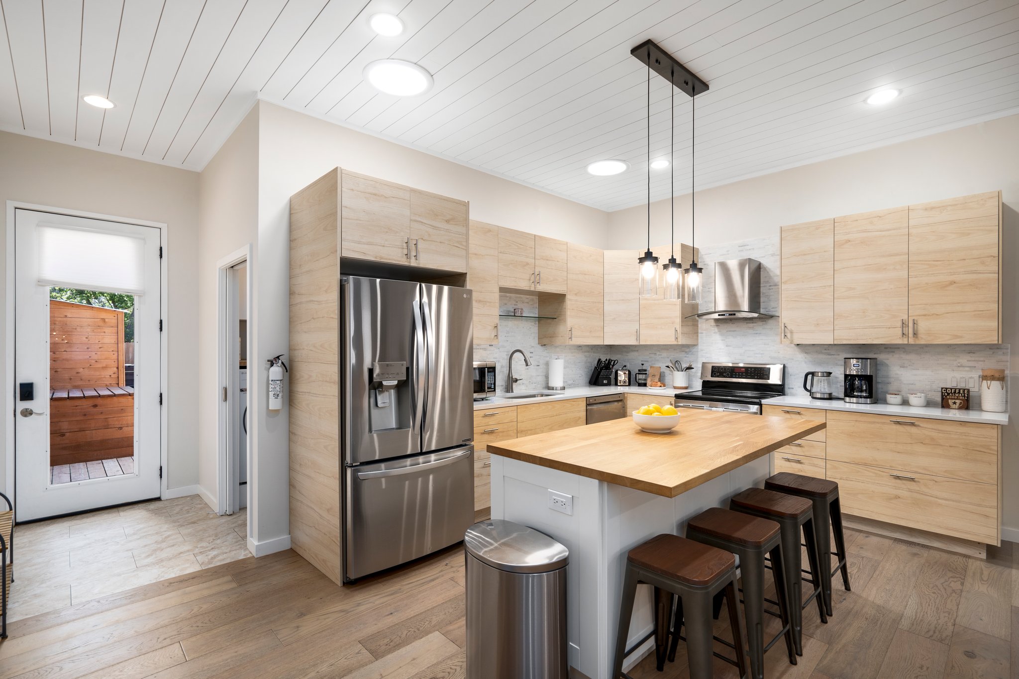 Modern Clean Fully Stocked Kitchen