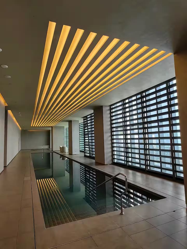 Take a dive in the lap pool which can be heated up to 32 degrees Celcius.