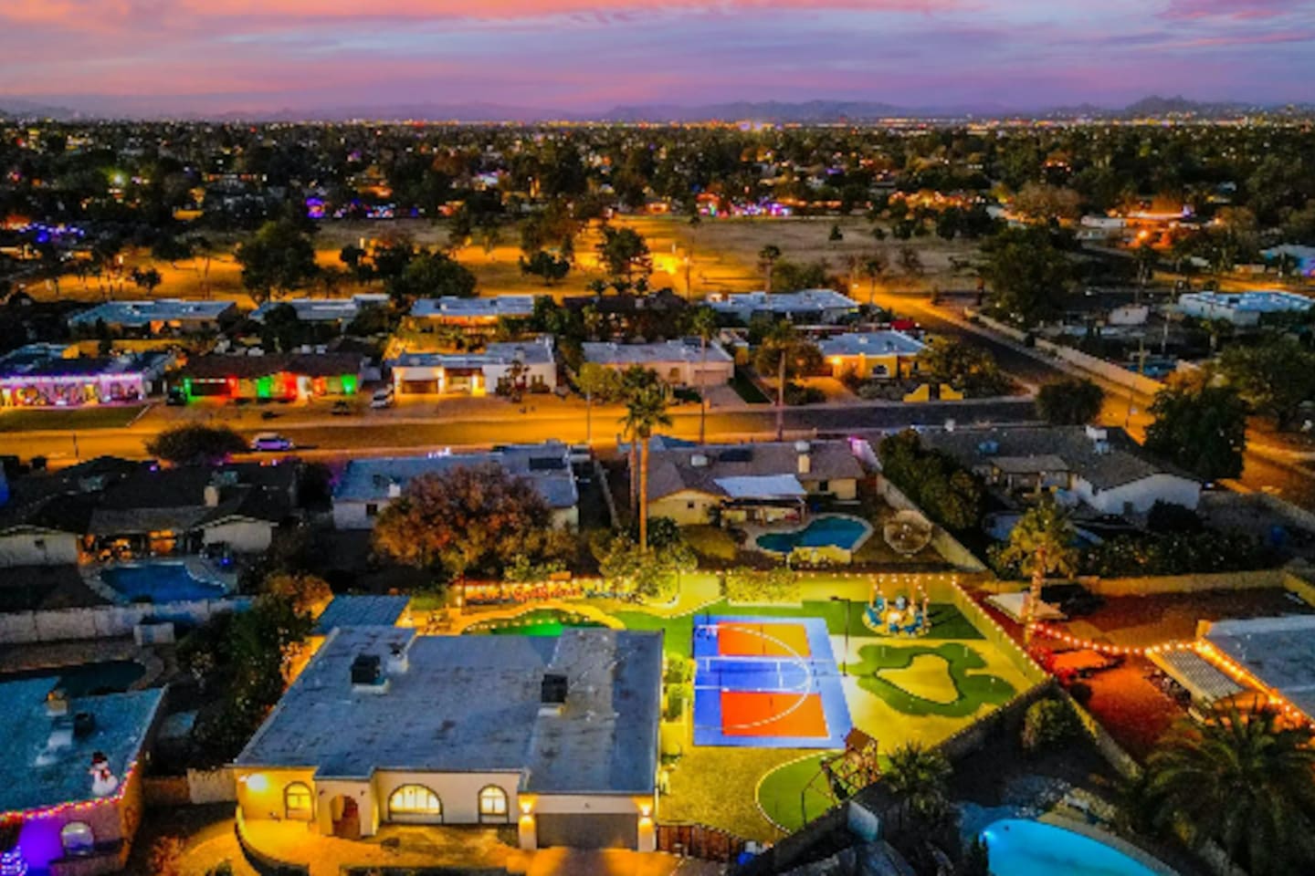 A private oasis in the middle of Scottsdale — the kind of backyard that makes the whole trip.