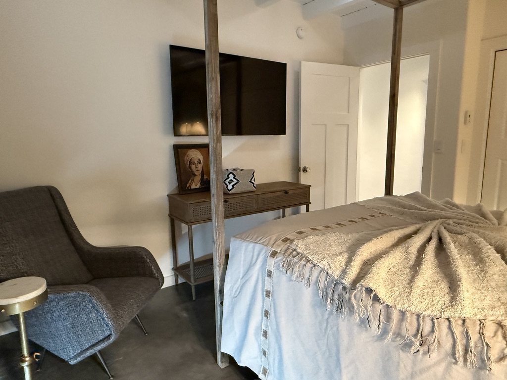 Master Bedroom - 55" SmartTV