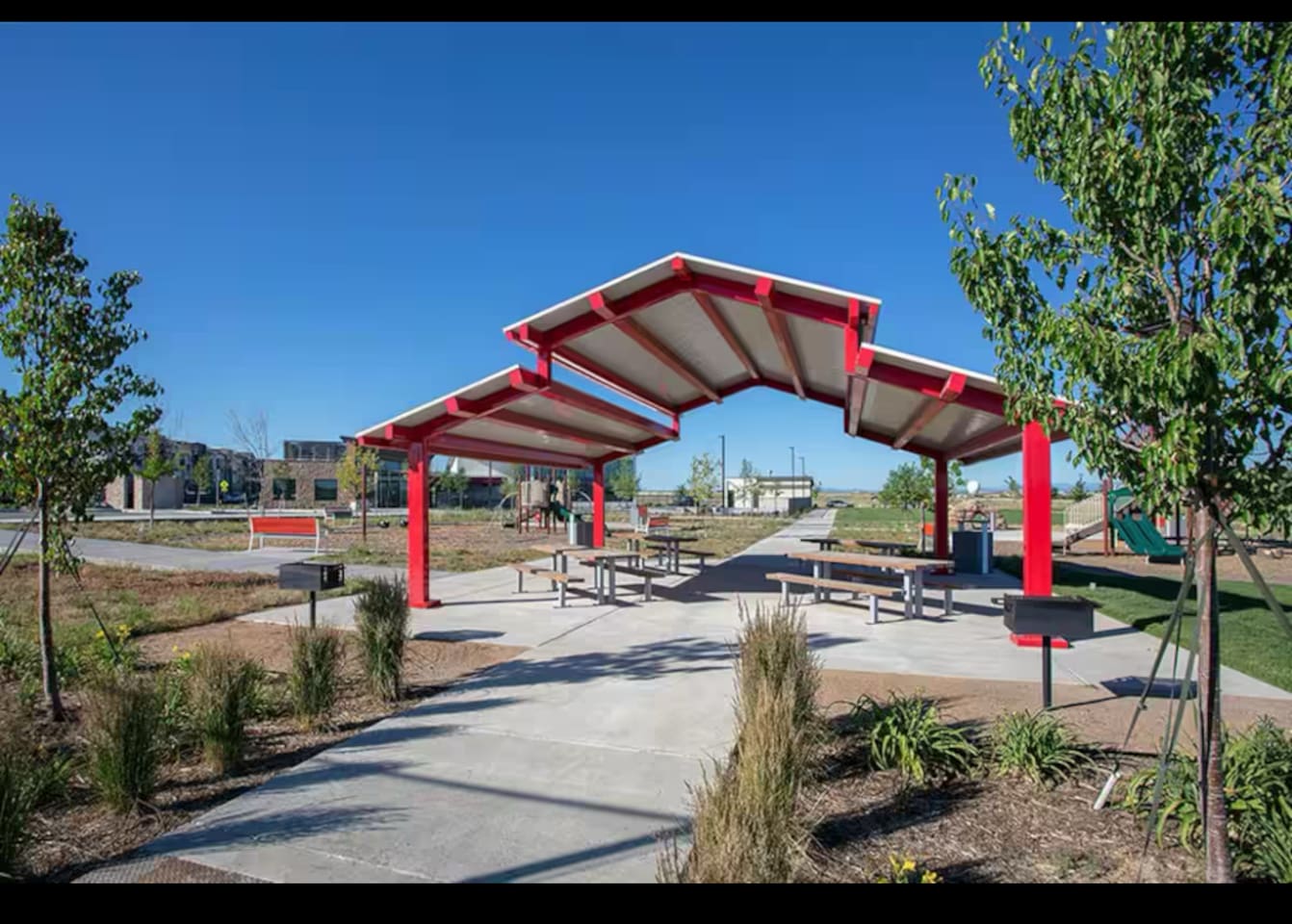 Just a minute away, our community has a spacious awning, surrounded by a lush grassy area, with plenty of seating for your outdoor gatherings. 