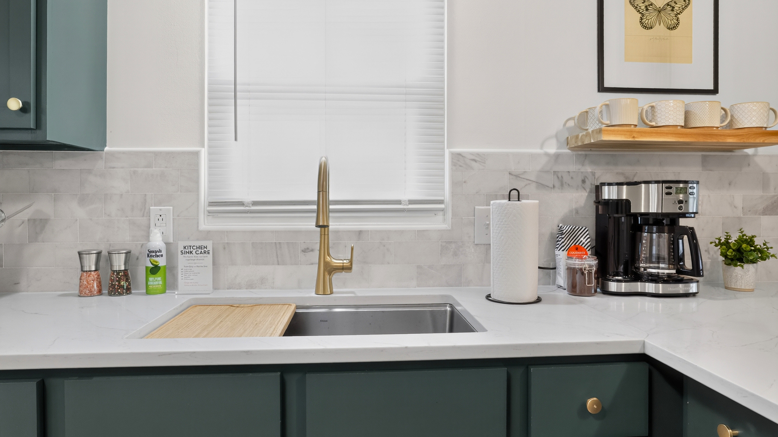 Coffee your way—brew a full pot or enjoy a single pod, with tea and essentials ready to go.