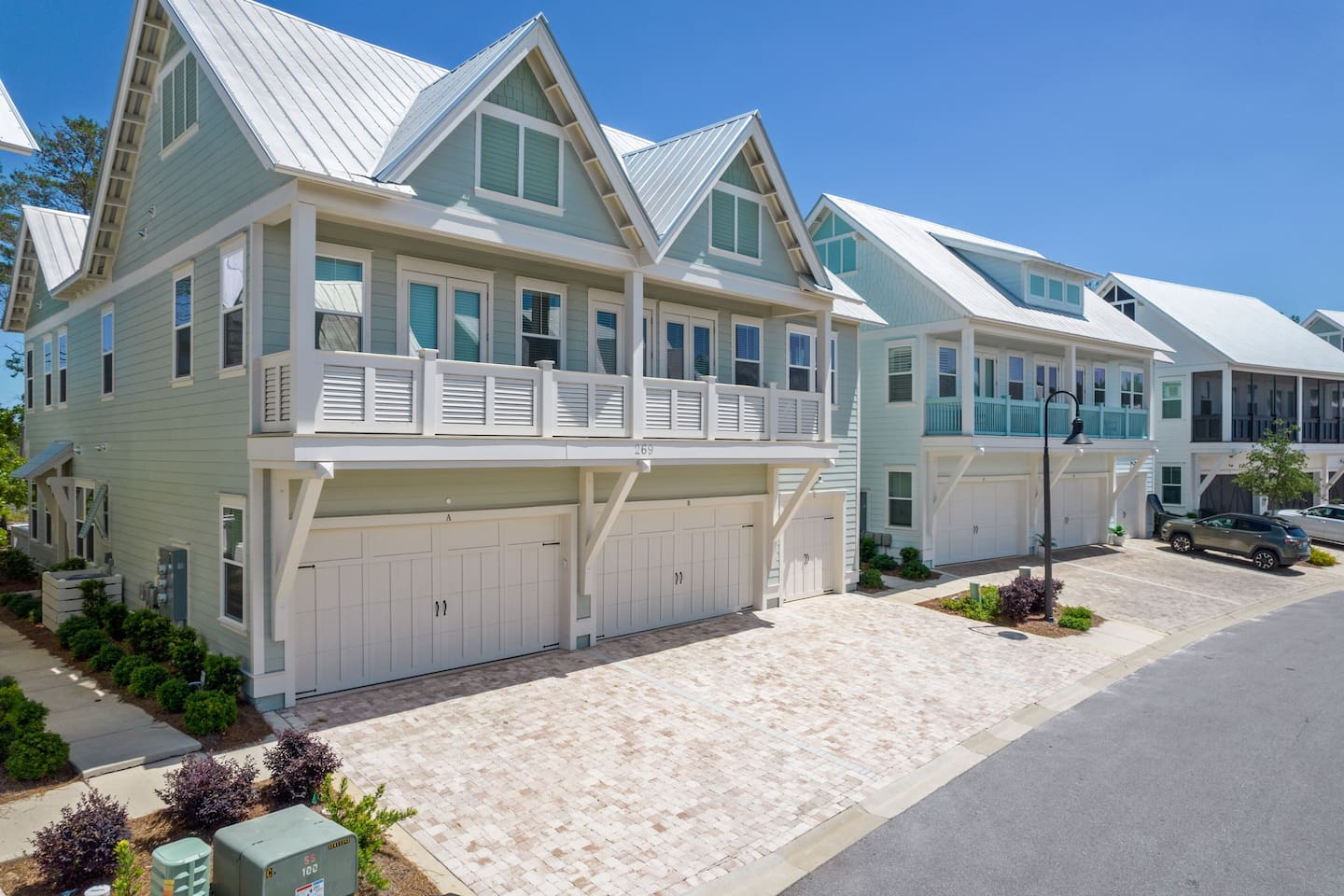 Front view of Townhouse