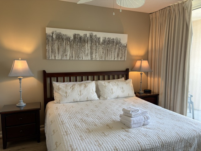 King in 2nd Bedroom