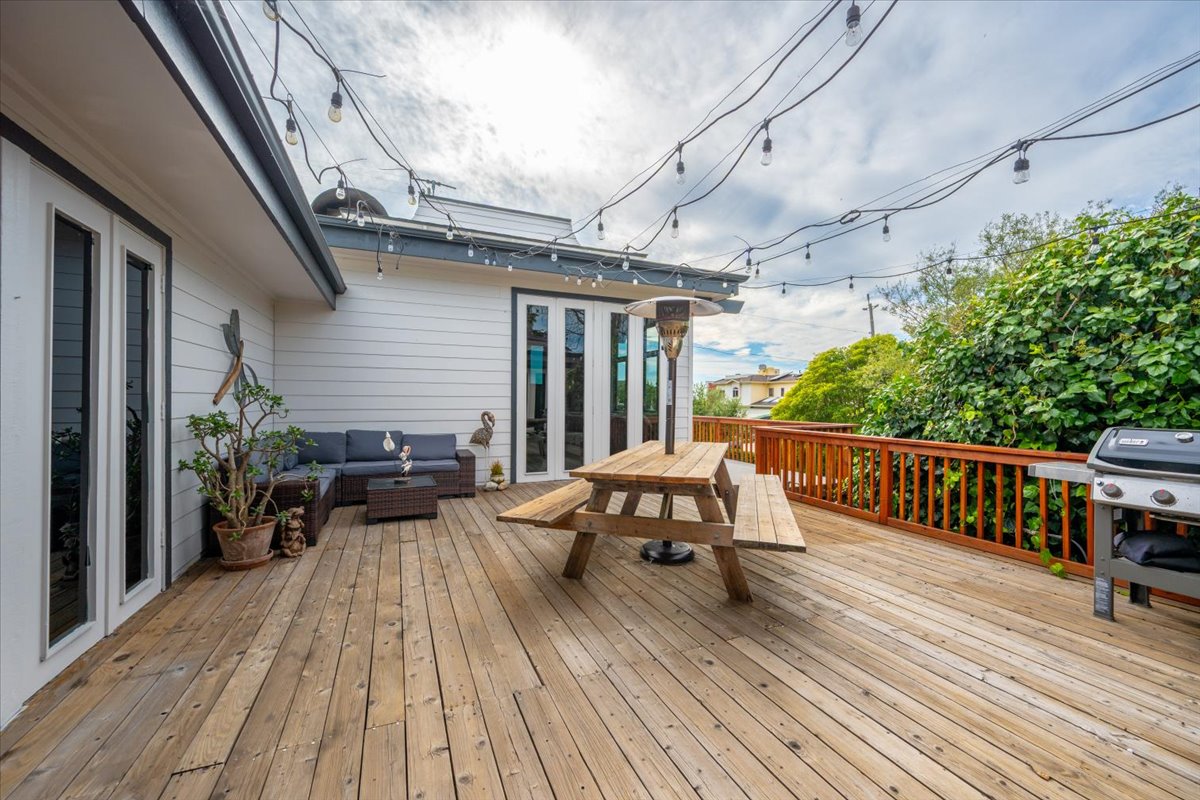 Welcome to Cayucos Creek Side! 