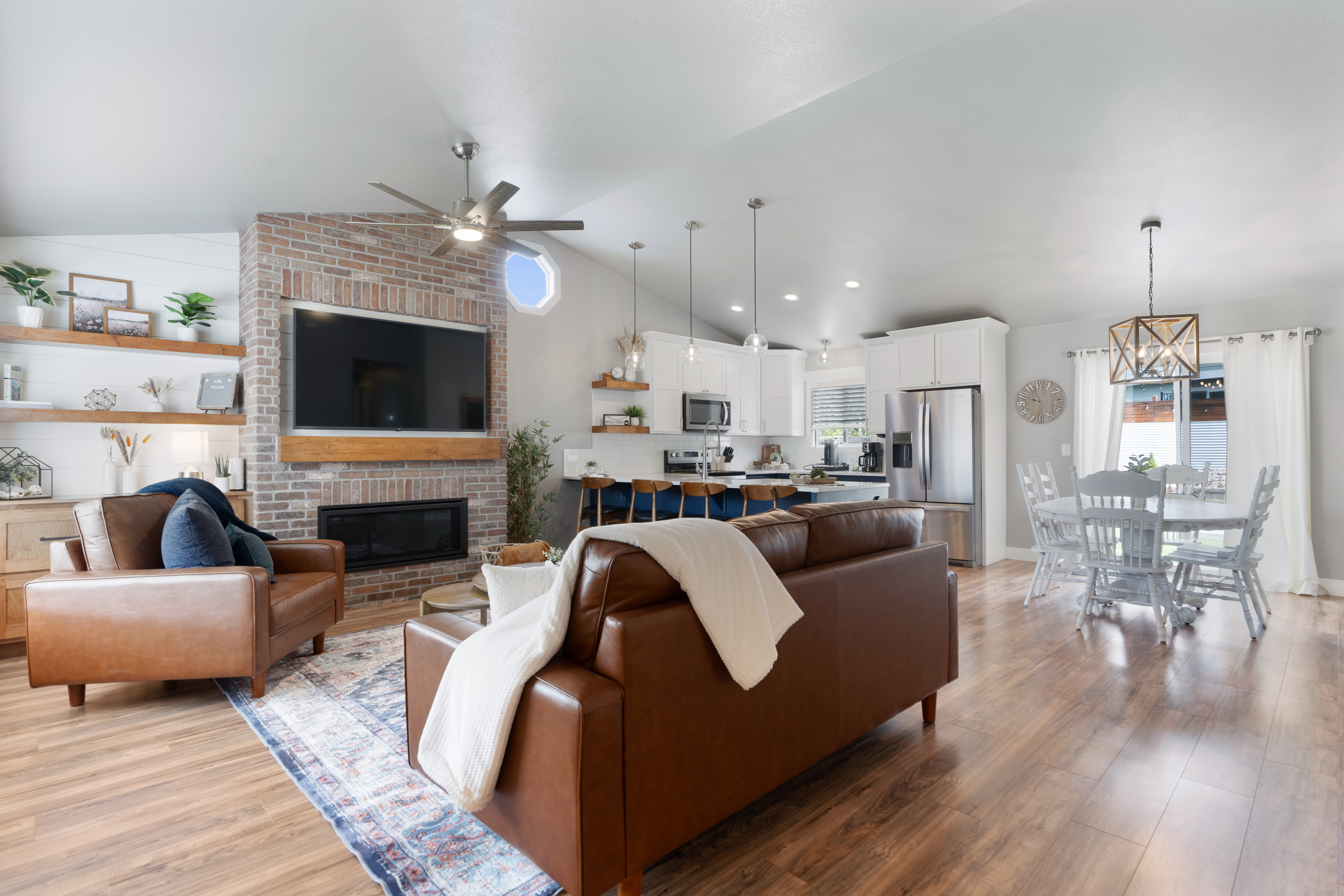 Wanderlust Adventure & Hot Tub Retreat — Loveland, CO — vacation rental