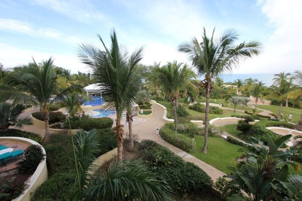 Pool and Beach at Pueblo Bonito Emerald Bay, Vacation Travel Exclusives