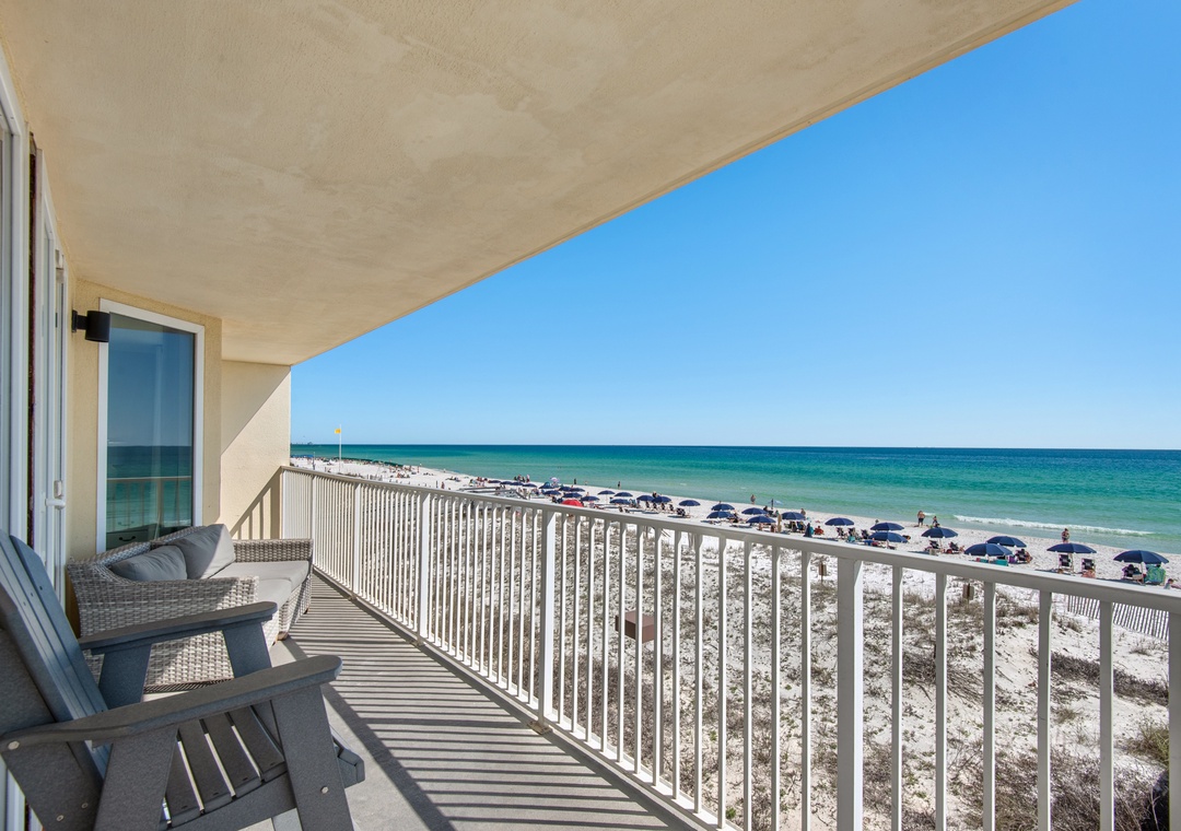 Oceanview lounge space
