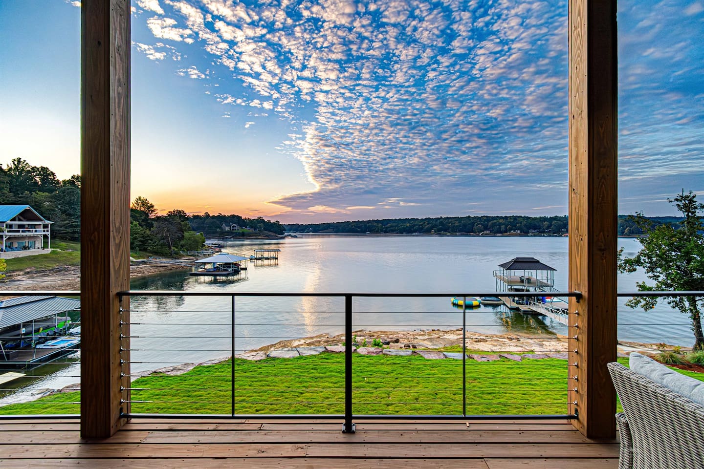 The balcony view you’ll talk about long after checkout. Whether it’s morning coffee or golden hour with wine, this space invites you to pause and take it all in.