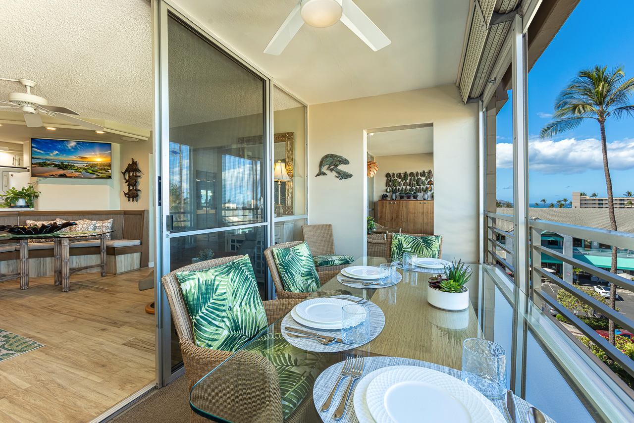 HUGE Double Lanai