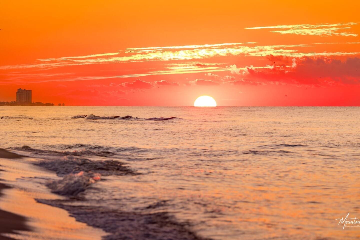 Sunrise at Resting Beach Face