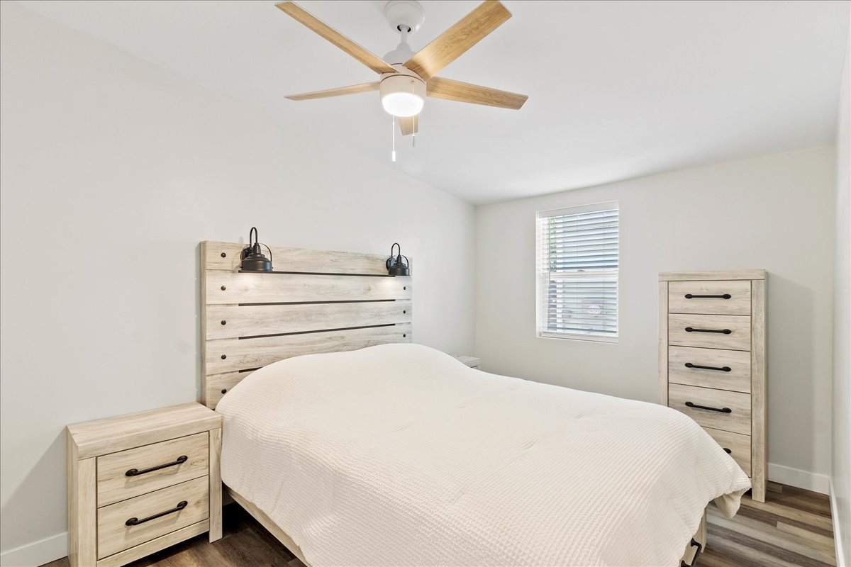 Guest bedroom #2 with queen bed