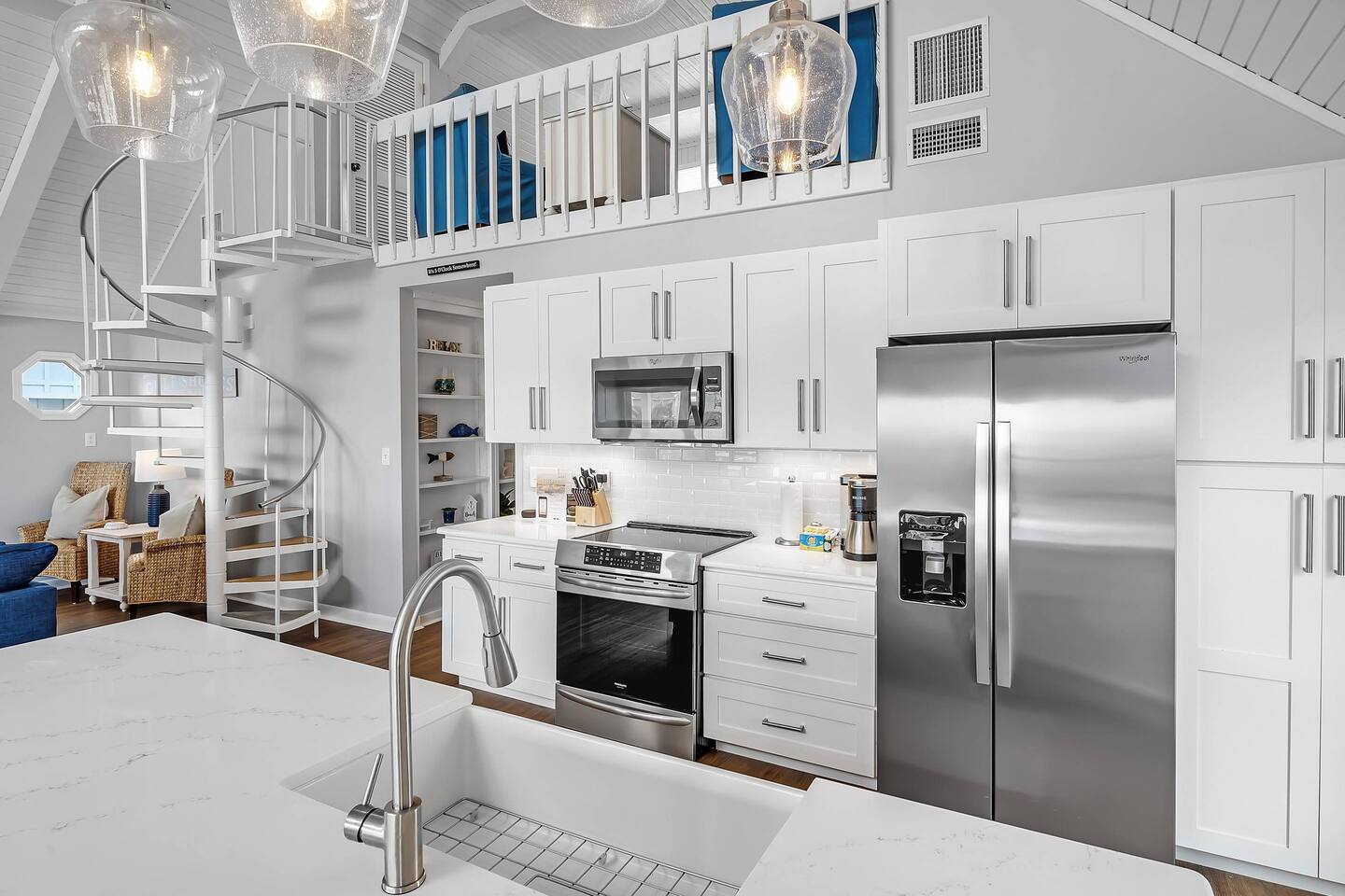 Kitchen and loft