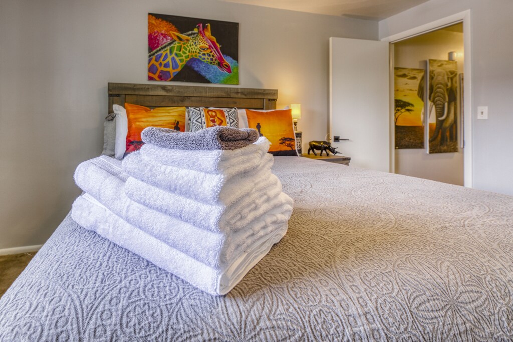 LINEN:  We provide you with Linen (towels, bedsheets, comforters, pillows, pillow cases, as well as mattress padding to adjust comfort level!  Mattress and Pillow case protectors are key to protect our guest's stay.