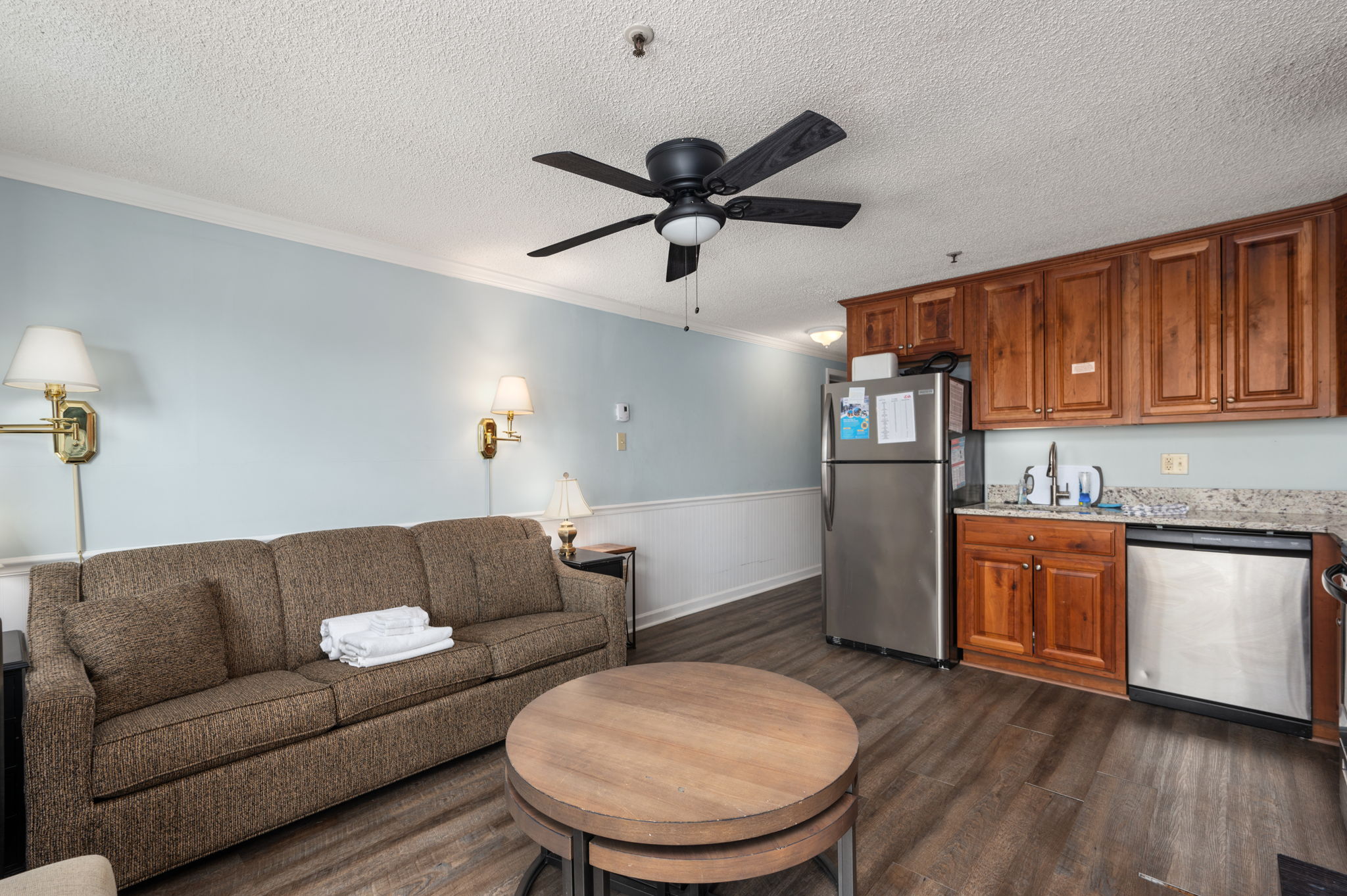 Snowshoe Ski-In/Ski-Out Steps to Ballhooter Lift Mountain Lodge Condo 2