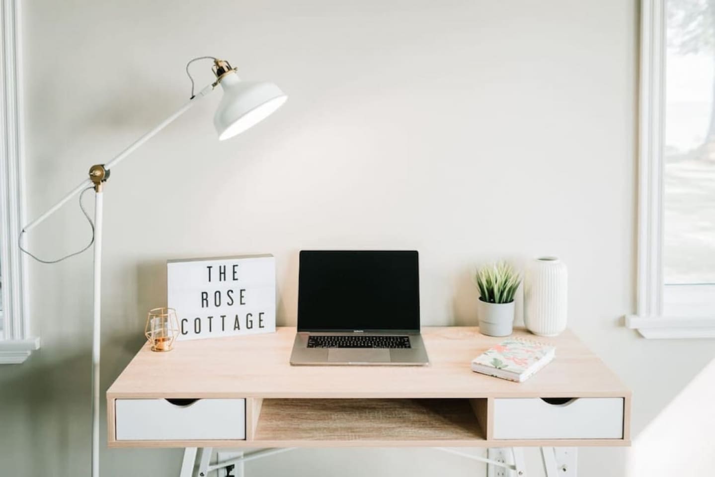 Lap Top Friendly Workspace