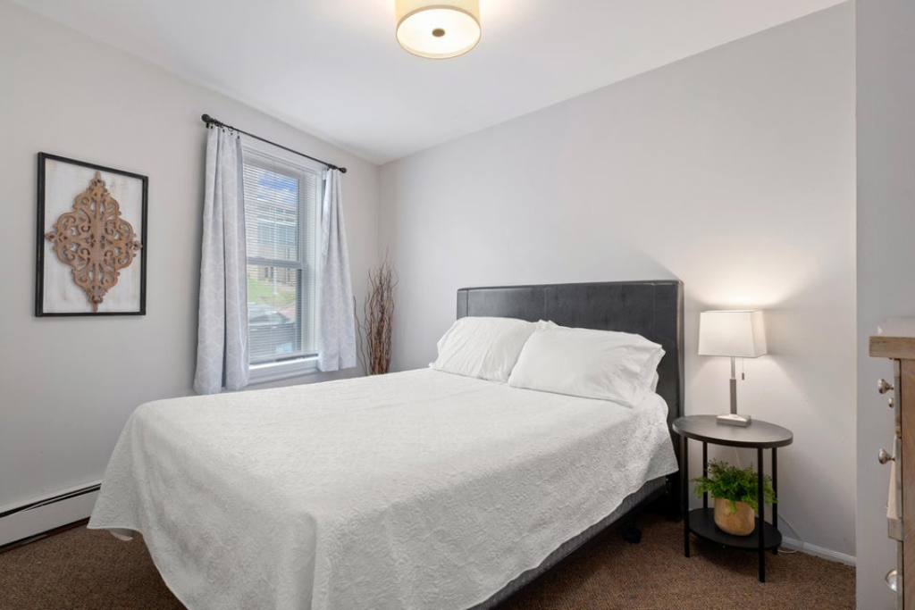 Queen Bed